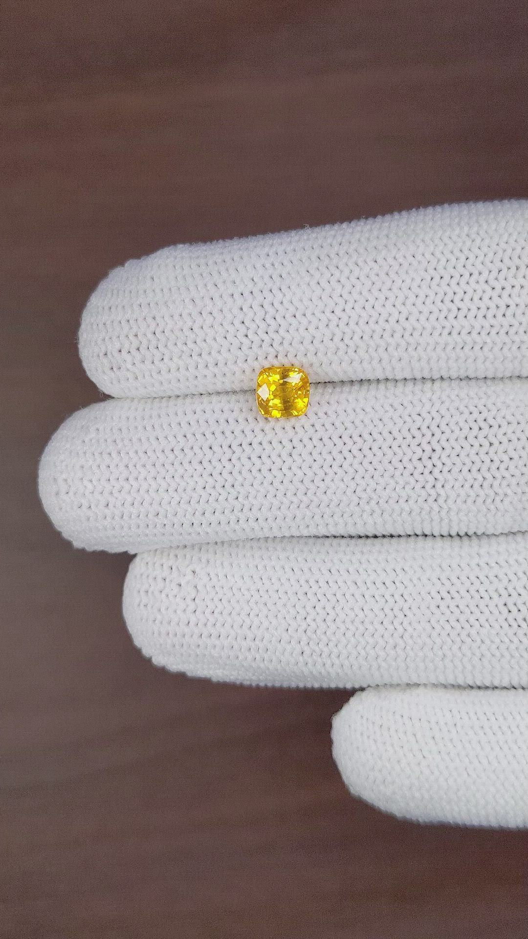 1.16 Ct. Orangish Yellow Sapphire from Ceylon (Sri Lanka) Size Video