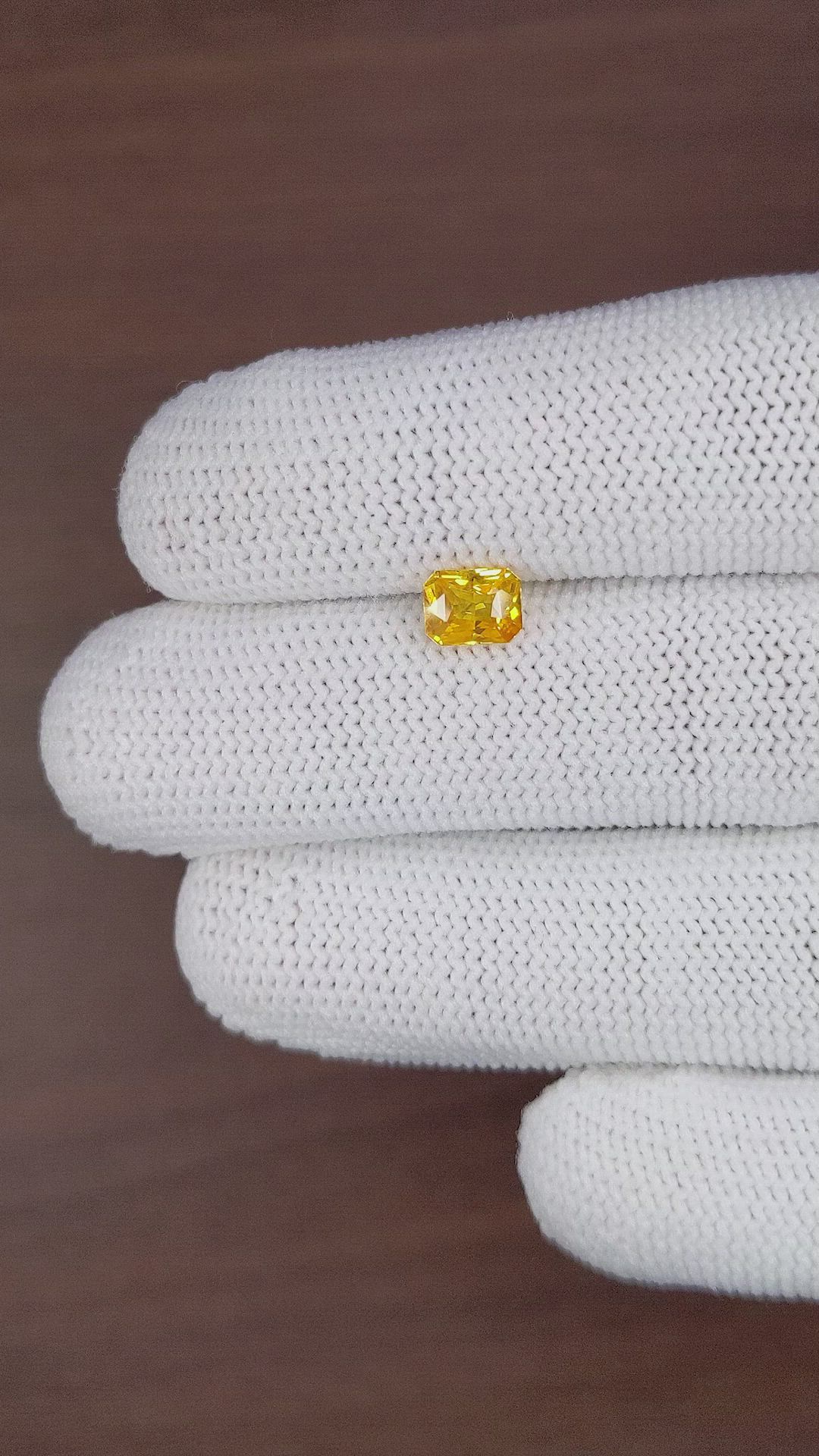 1.08 Ct. Orangish Yellow Sapphire from Ceylon (Sri Lanka) Size Video