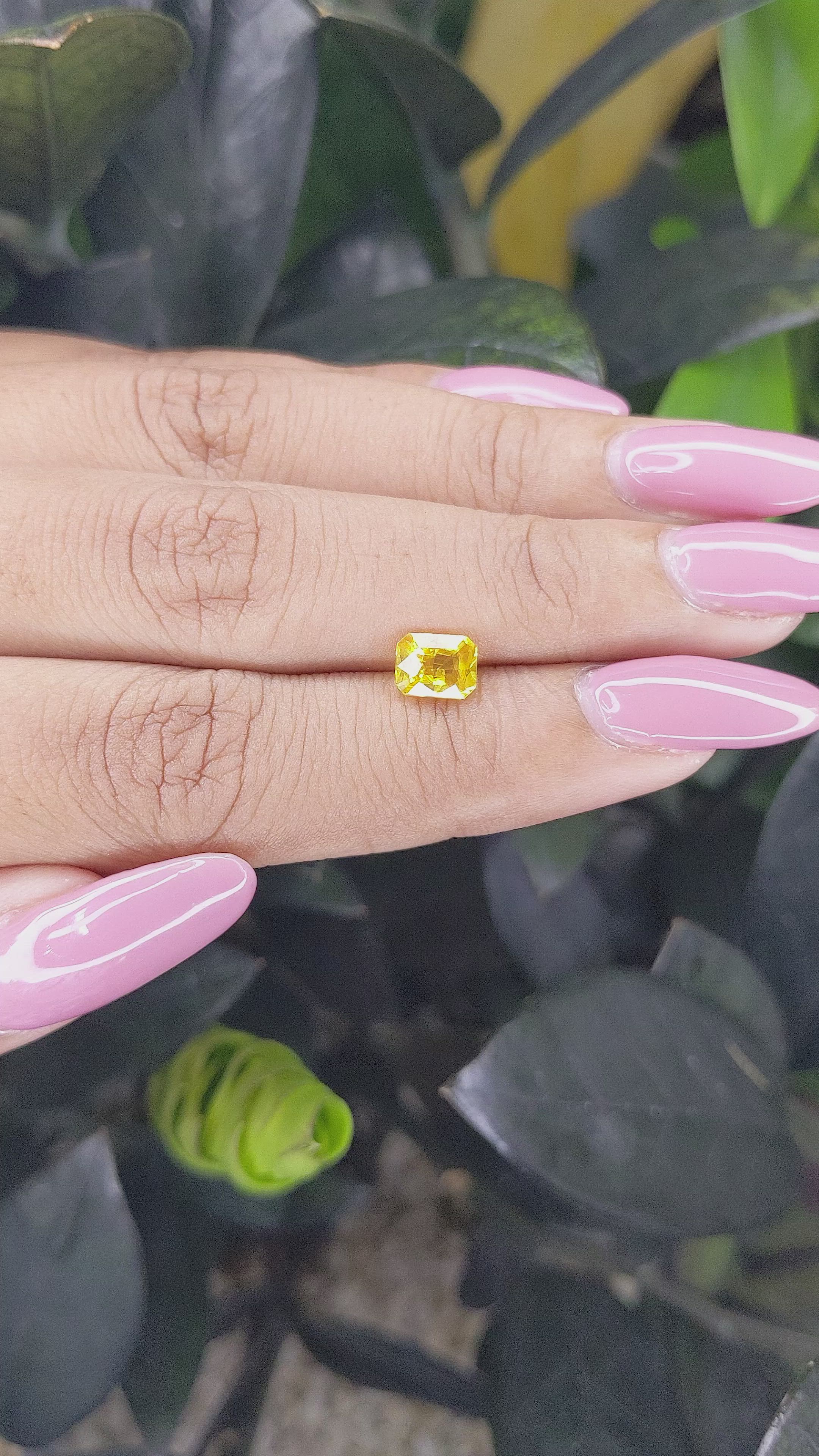 1.08 Ct. Orangish Yellow Sapphire from Ceylon (Sri Lanka) Size Video