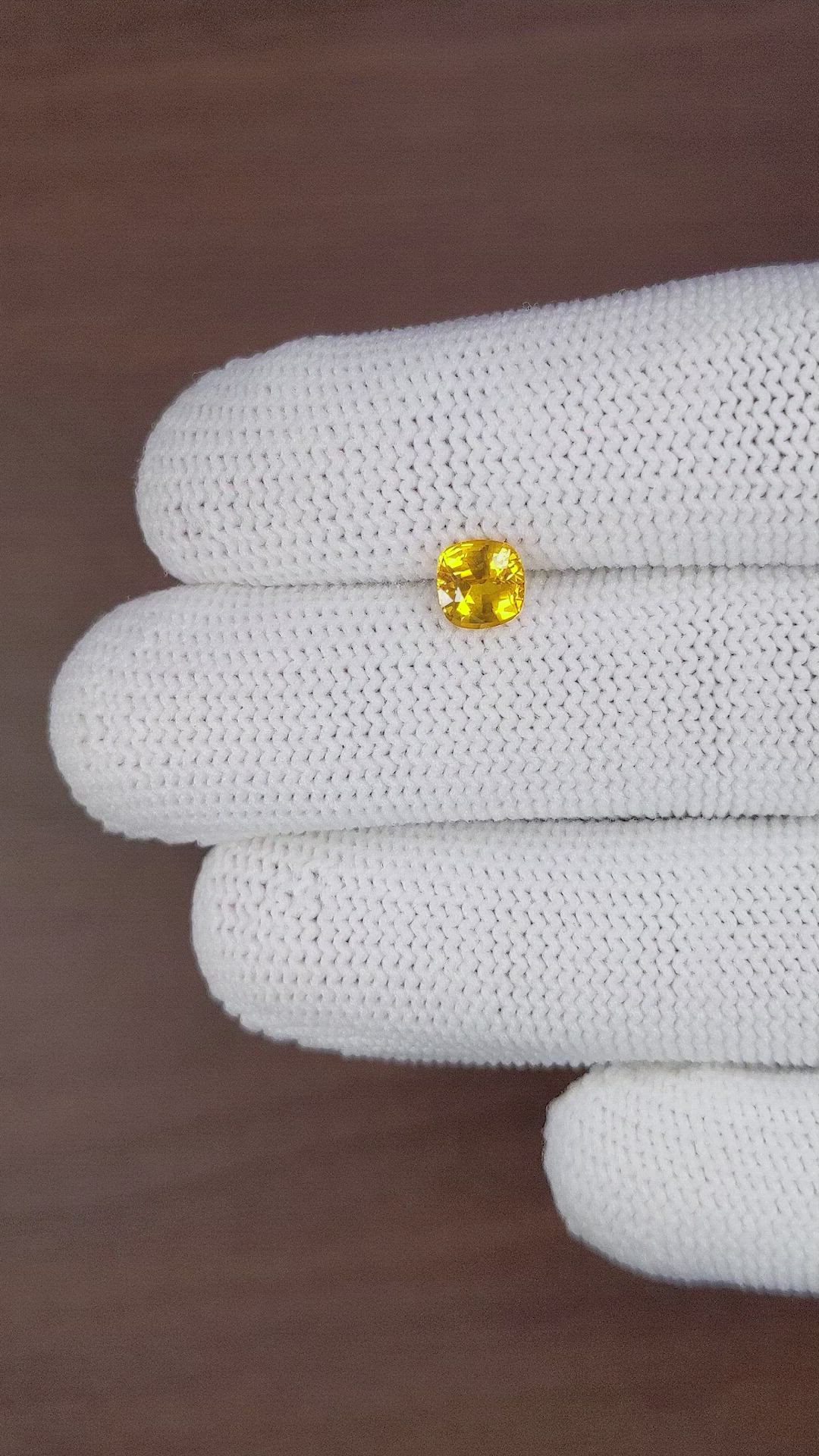 1.05 Ct. Orangish Yellow Sapphire from Ceylon (Sri Lanka) Size Video
