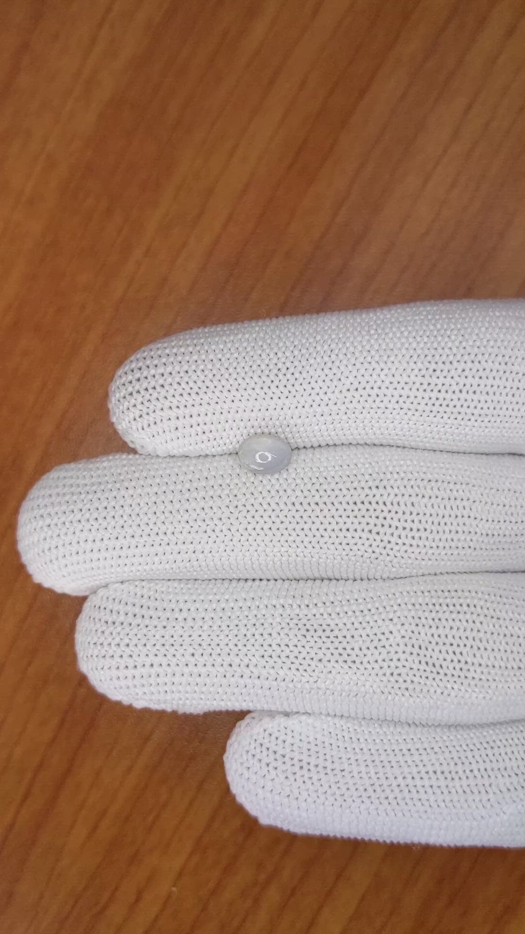 1.05 Ct. Greyish Blue Star Sapphire from Ceylon (Sri Lanka) Size Video