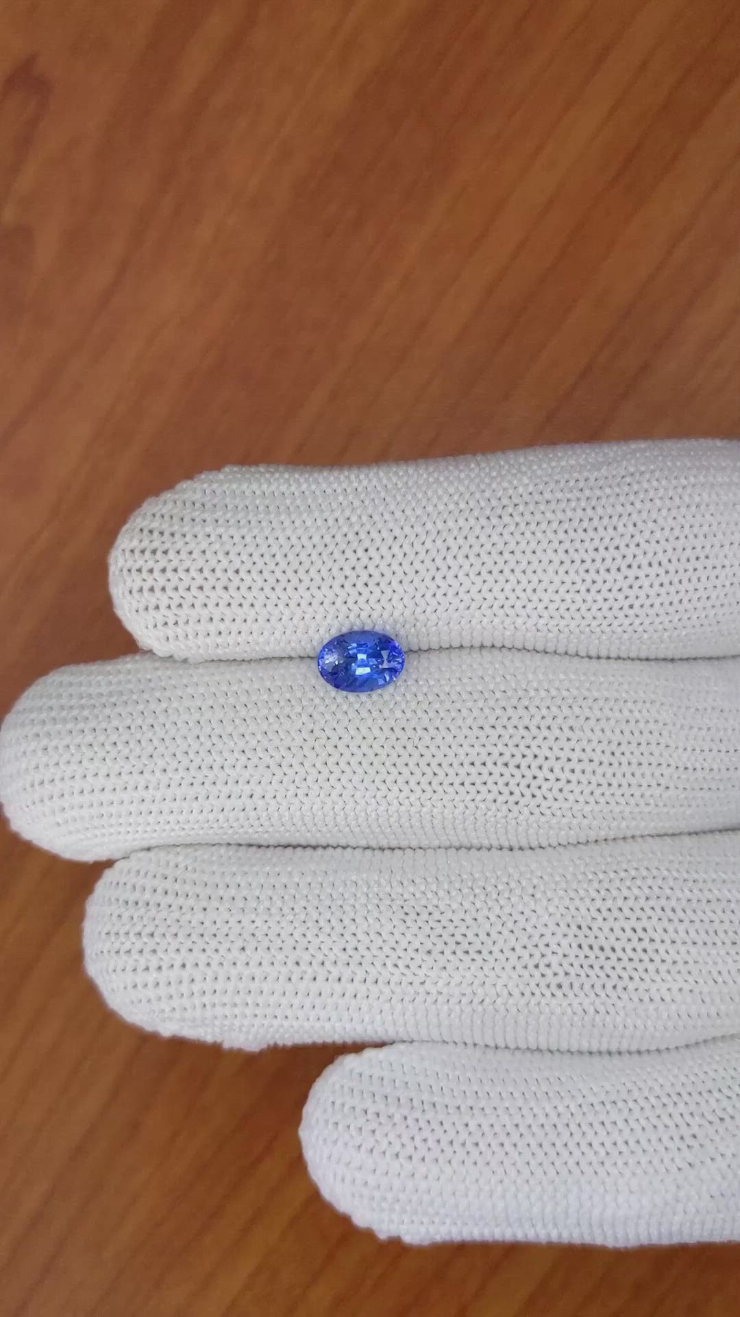 1.17 Ct. Blue Sapphire from Ceylon (Sri Lanka) Size Video