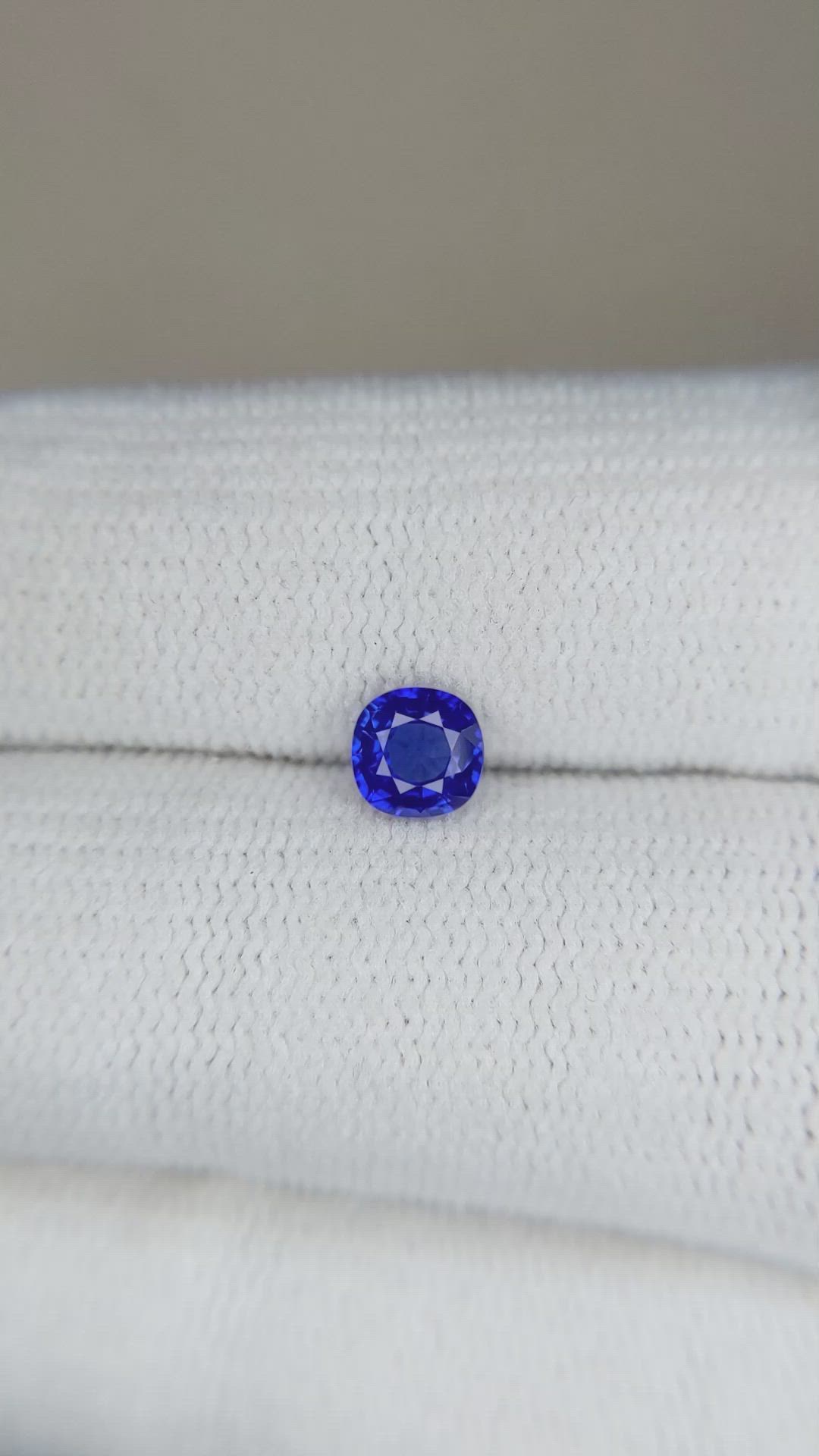 0.54 Ct. Blue Sapphire from Ceylon (Sri Lanka) Size Video