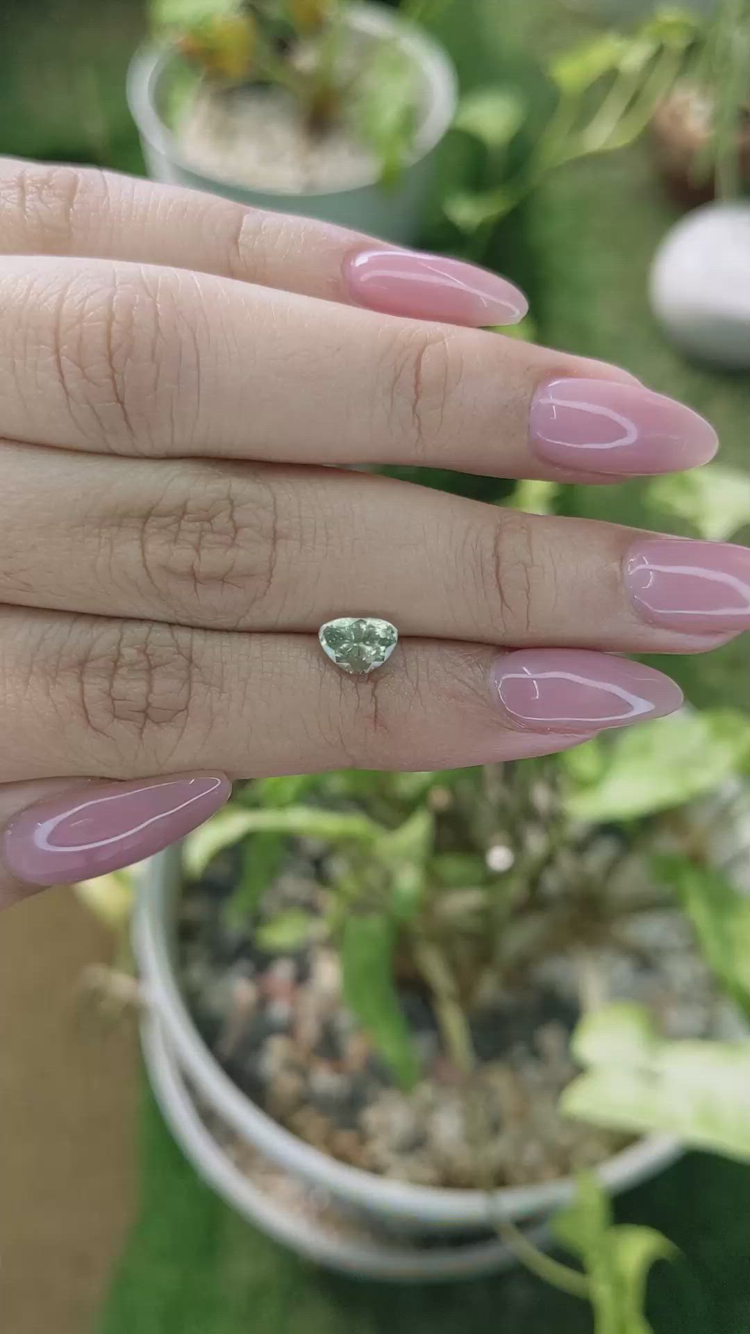 1.16 Ct. Yellowish Green Sapphire from Ceylon (Sri Lanka) Size Video