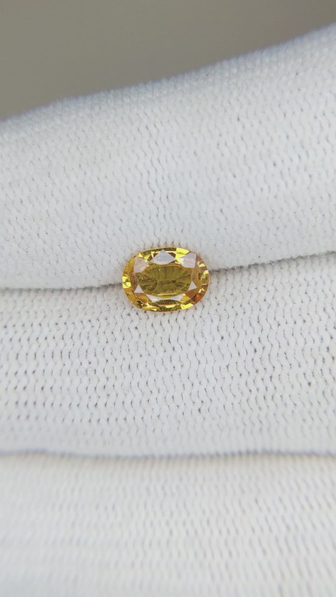 1.12 Ct. Orangish Yellow Sapphire from Ceylon (Sri Lanka) Size Video