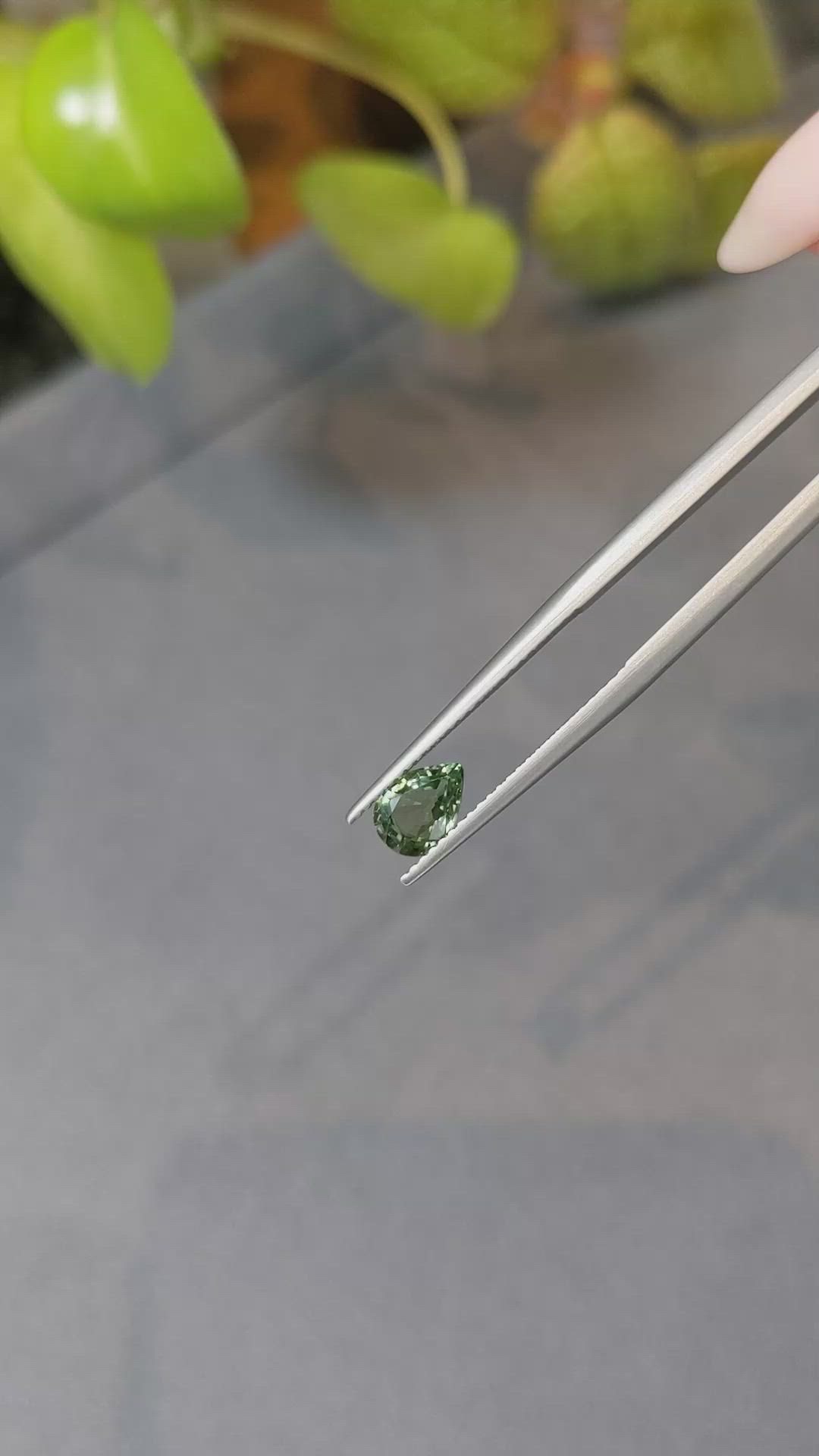 0.83 Ct. Green Sapphire from Ceylon (Sri Lanka) Size Video