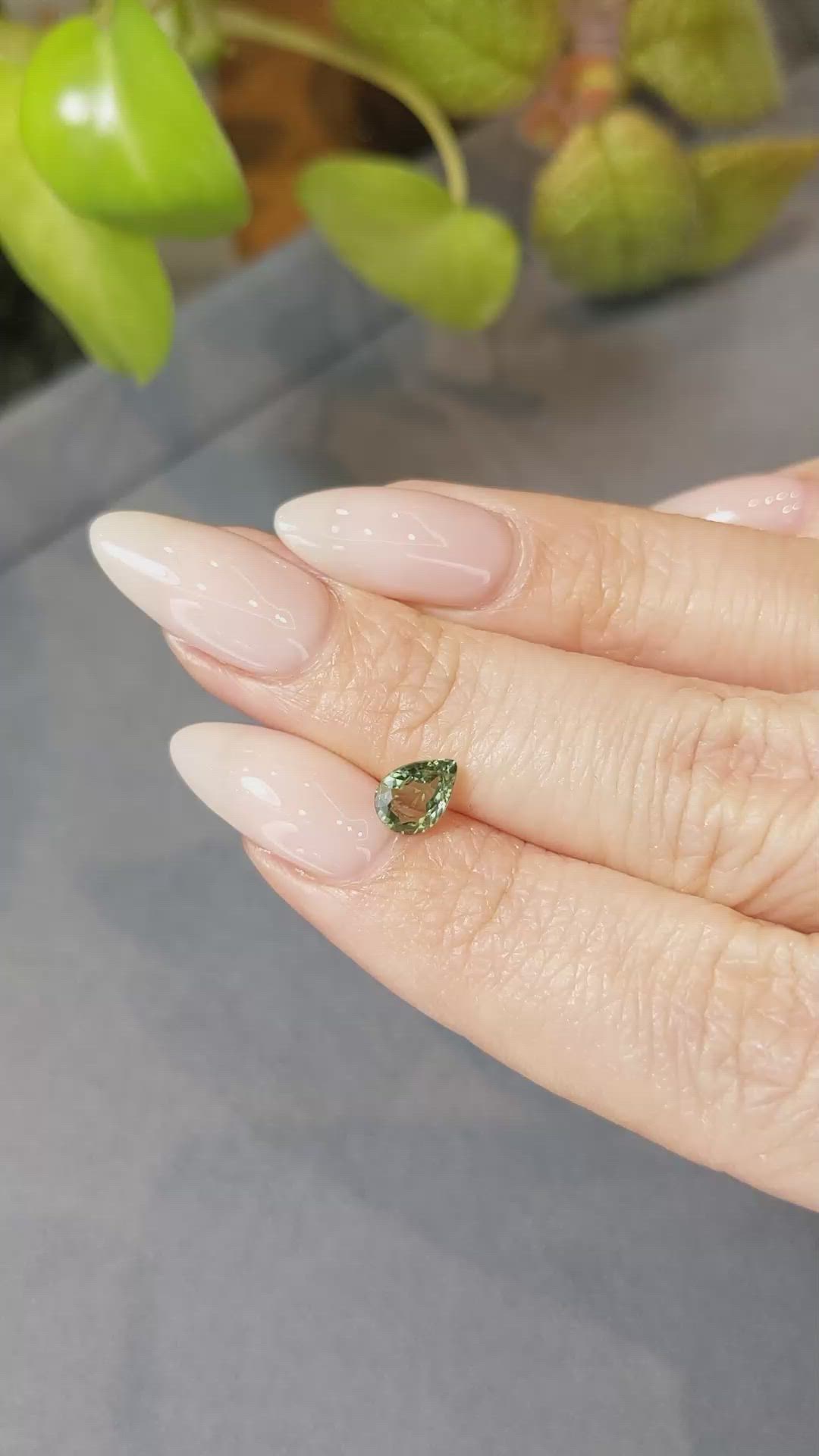 0.83 Ct. Green Sapphire from Ceylon (Sri Lanka) Size Video