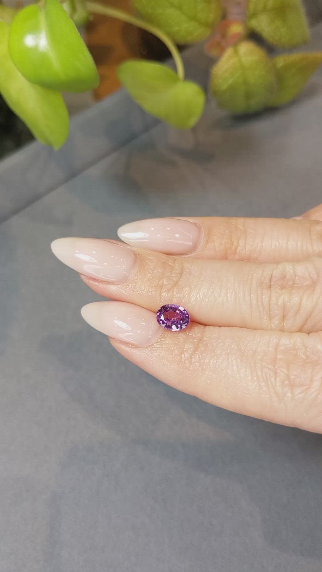 1.06 Ct. Pinkish Purple Sapphire from Ceylon (Sri Lanka) Size Video