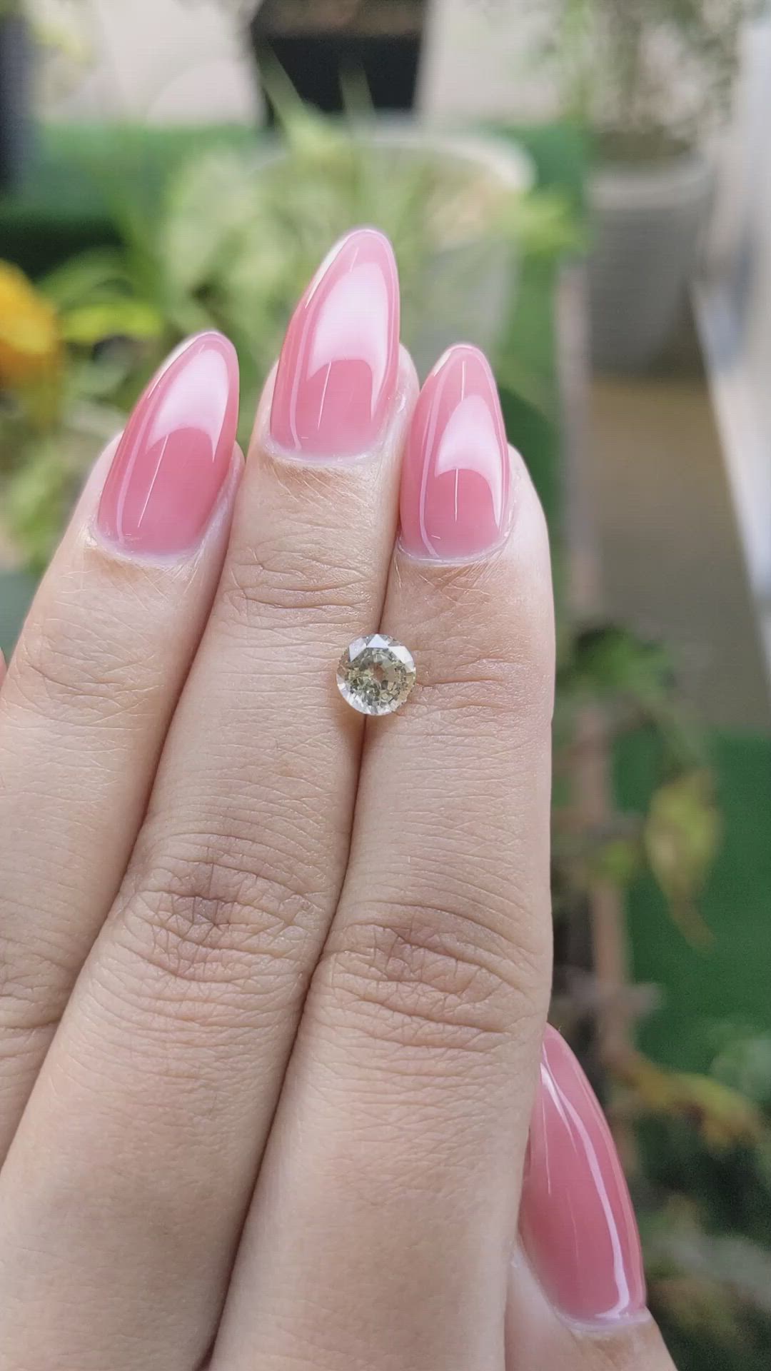 1.09 Ct. Yellow Sapphire from Ceylon (Sri Lanka) Size Video