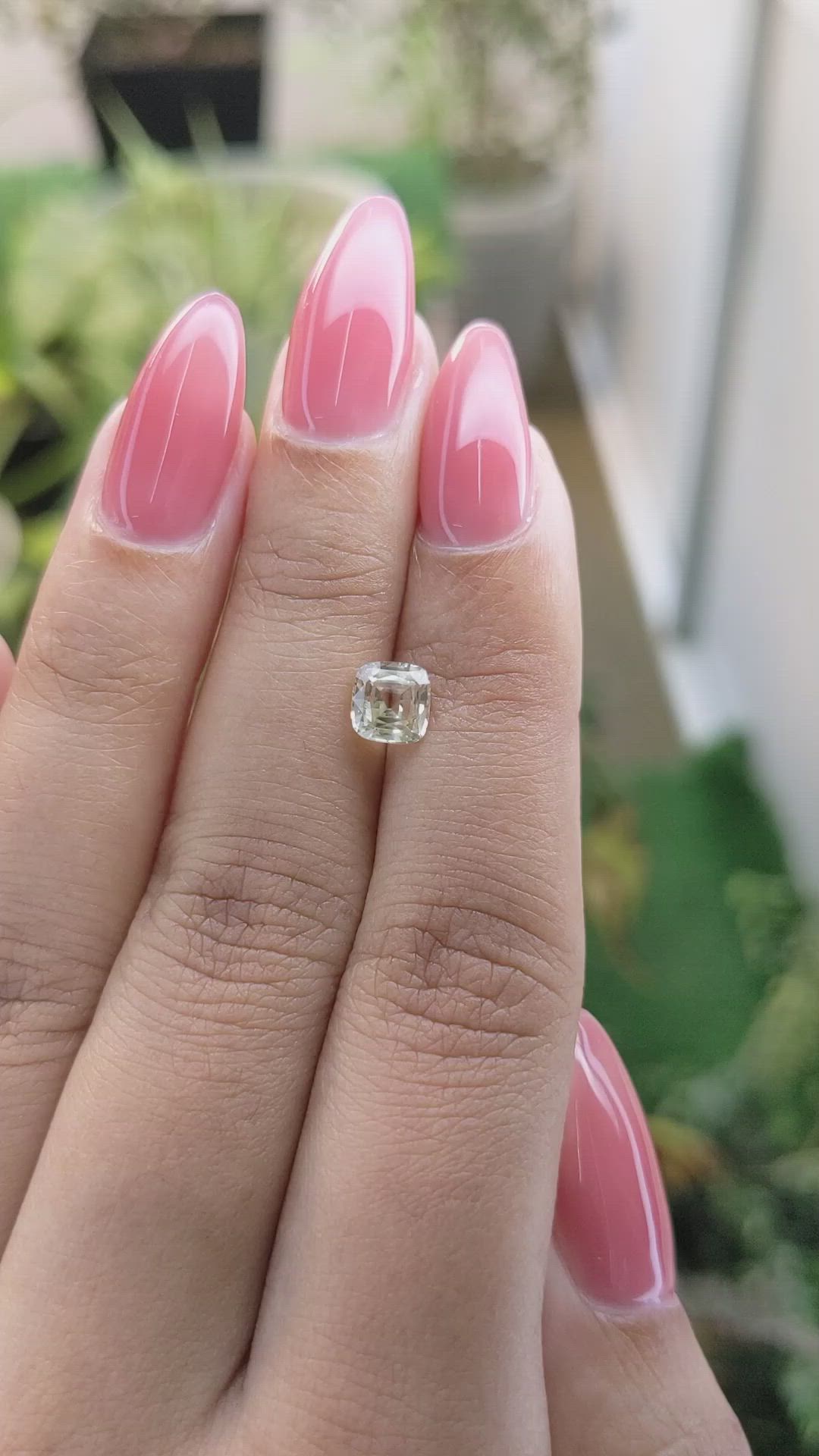 1.05 Ct. Yellow Sapphire from Ceylon (Sri Lanka) Size Video