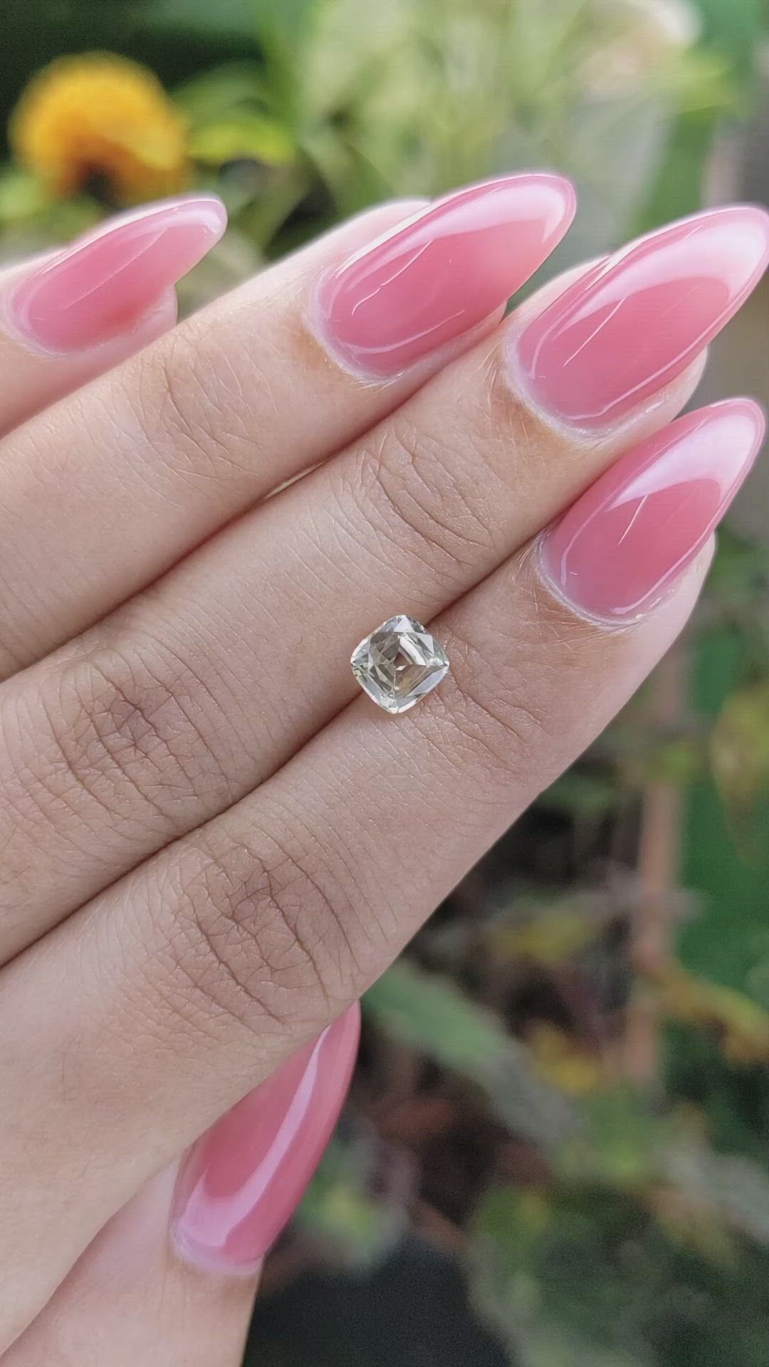 1.05 Ct. Yellow Sapphire from Ceylon (Sri Lanka) Size Video