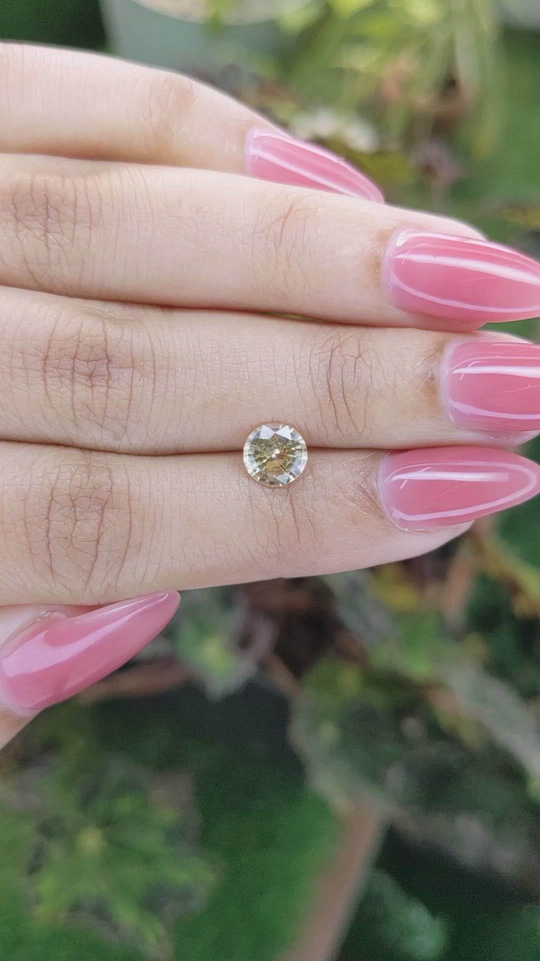 1.18 Ct. Yellow Sapphire from Ceylon (Sri Lanka) Size Video