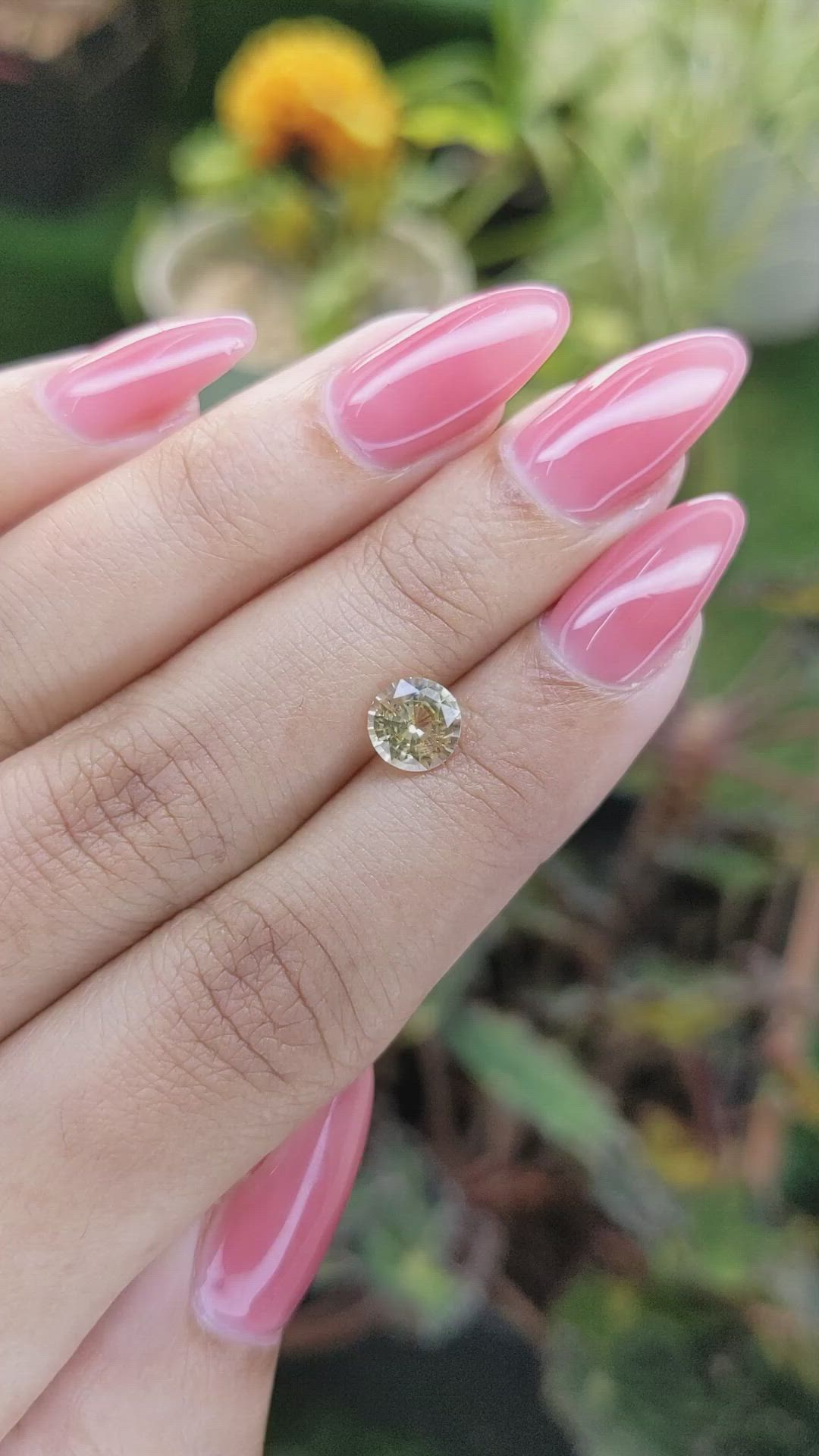 1.18 Ct. Yellow Sapphire from Ceylon (Sri Lanka) Size Video