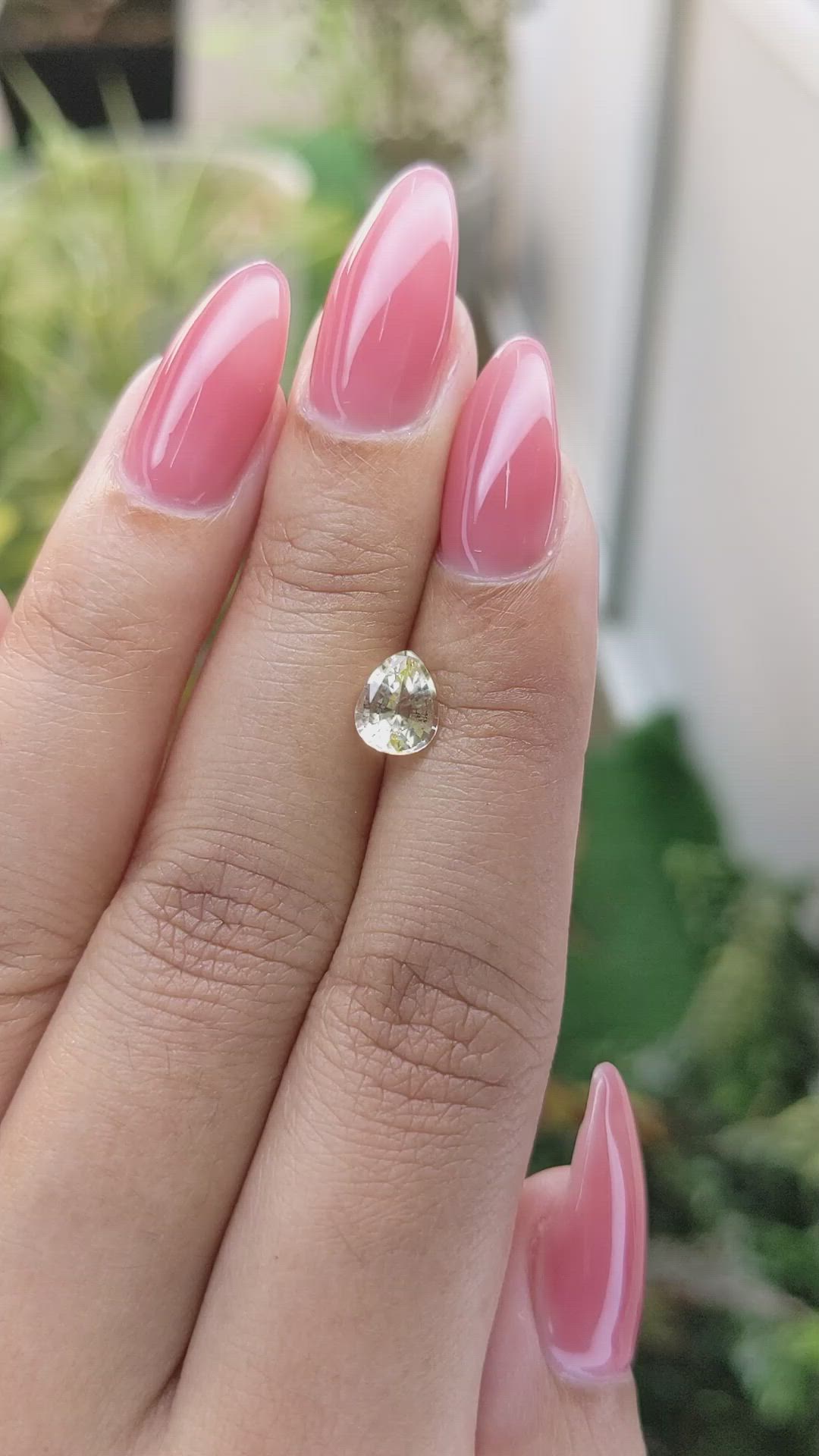 1.26 Ct. Yellow Sapphire from Ceylon (Sri Lanka) Size Video