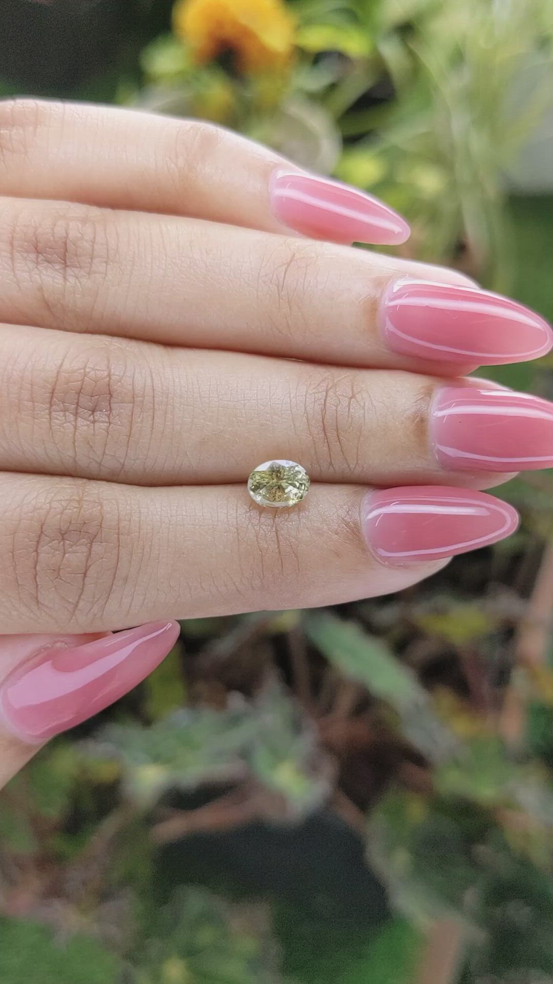 1.22 Ct. Yellow Sapphire from Ceylon (Sri Lanka) Size Video