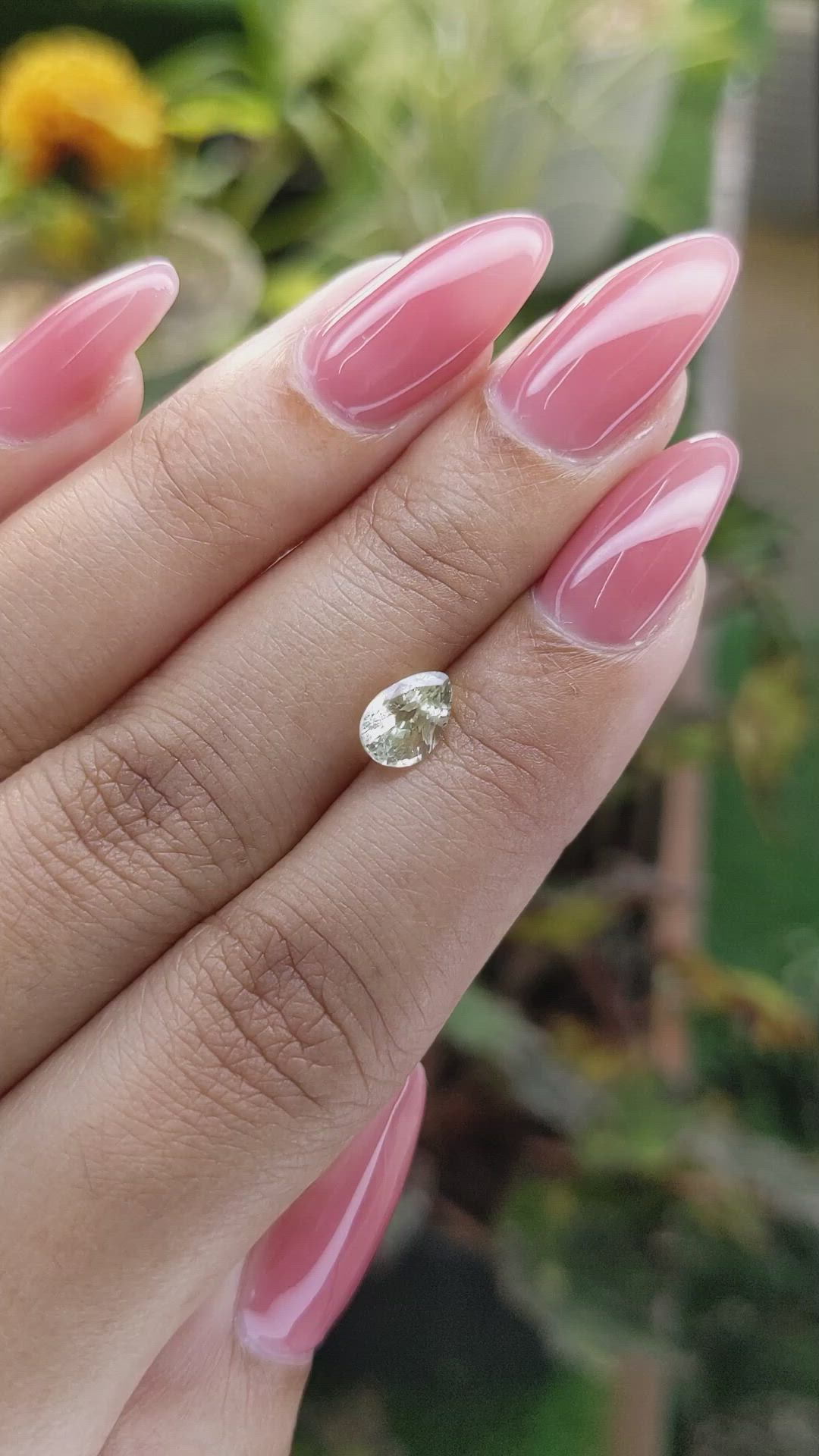 1.21 Ct. Yellow Sapphire from Ceylon (Sri Lanka) Size Video