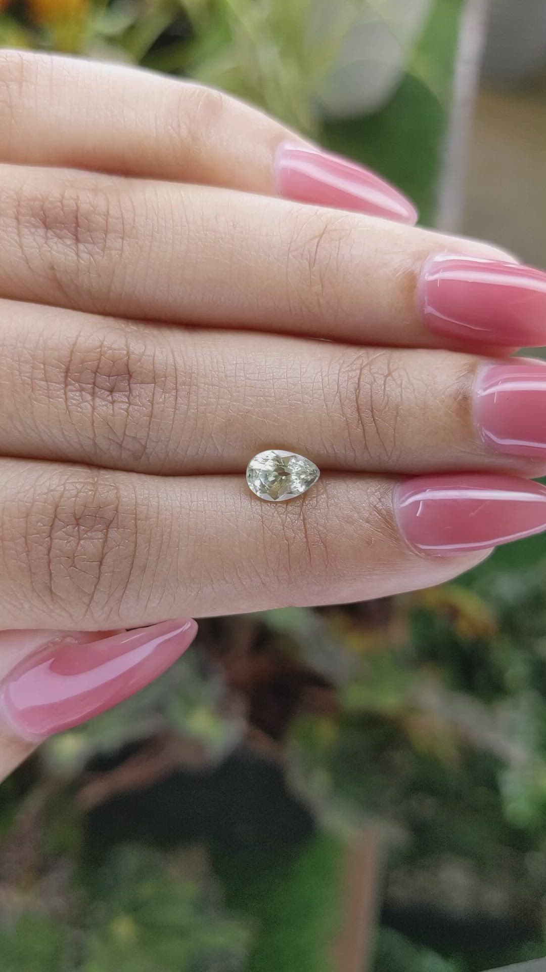 1.21 Ct. Yellow Sapphire from Ceylon (Sri Lanka) Size Video