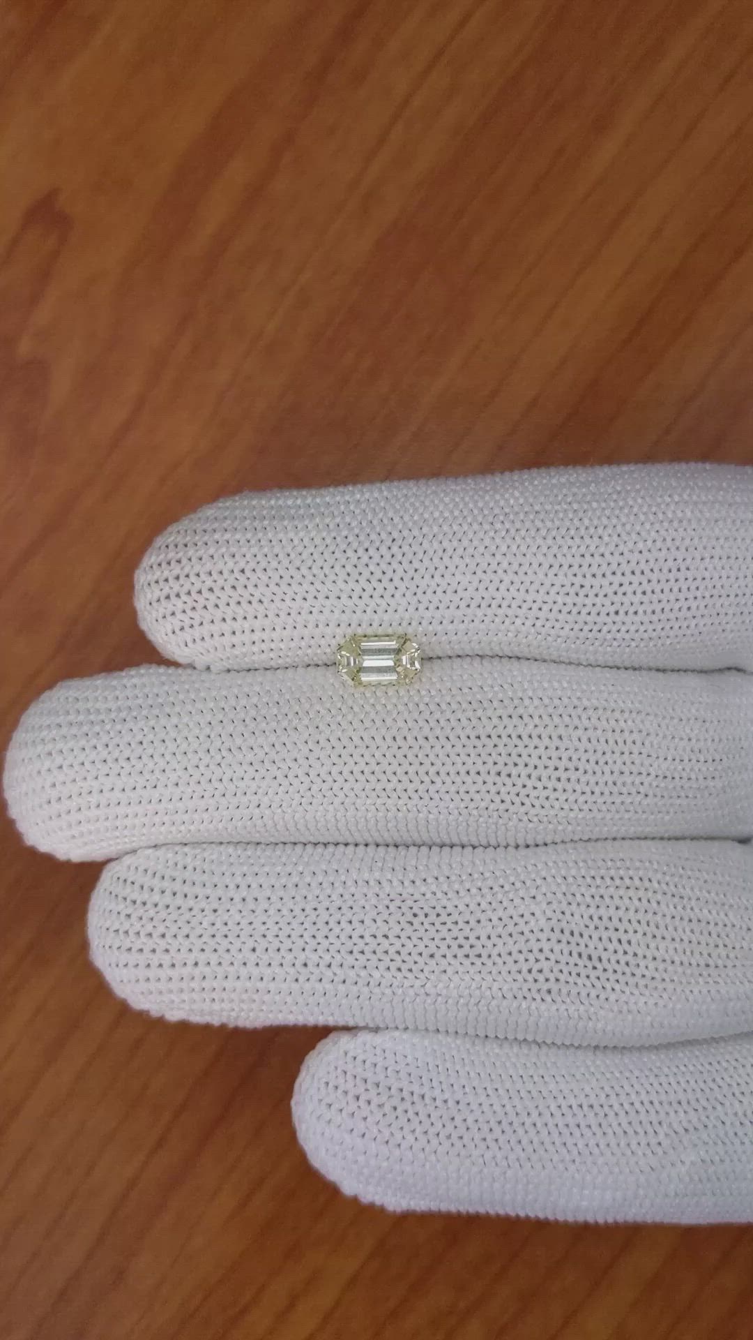 1.16 Ct. Yellow Sapphire from Ceylon (Sri Lanka) Size Video