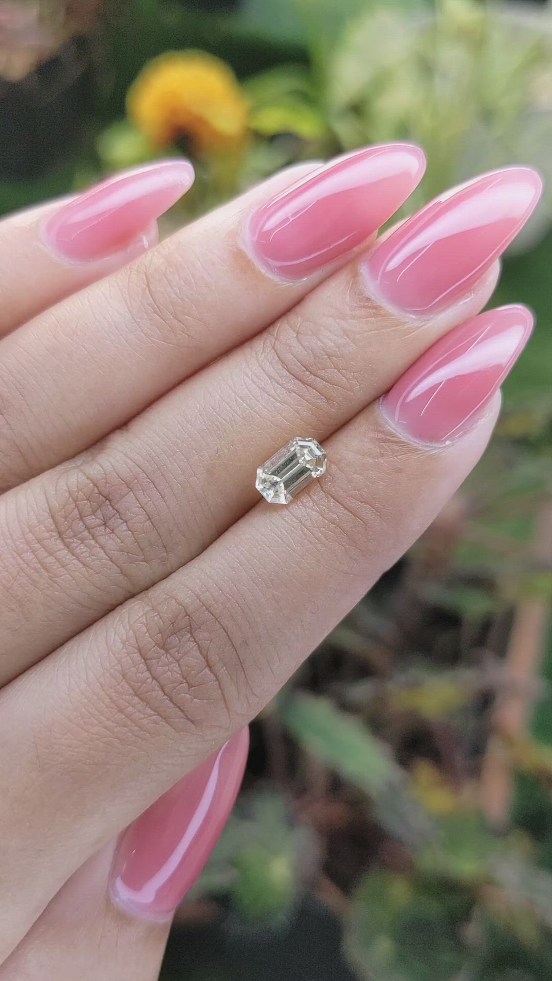 1.16 Ct. Yellow Sapphire from Ceylon (Sri Lanka) Size Video