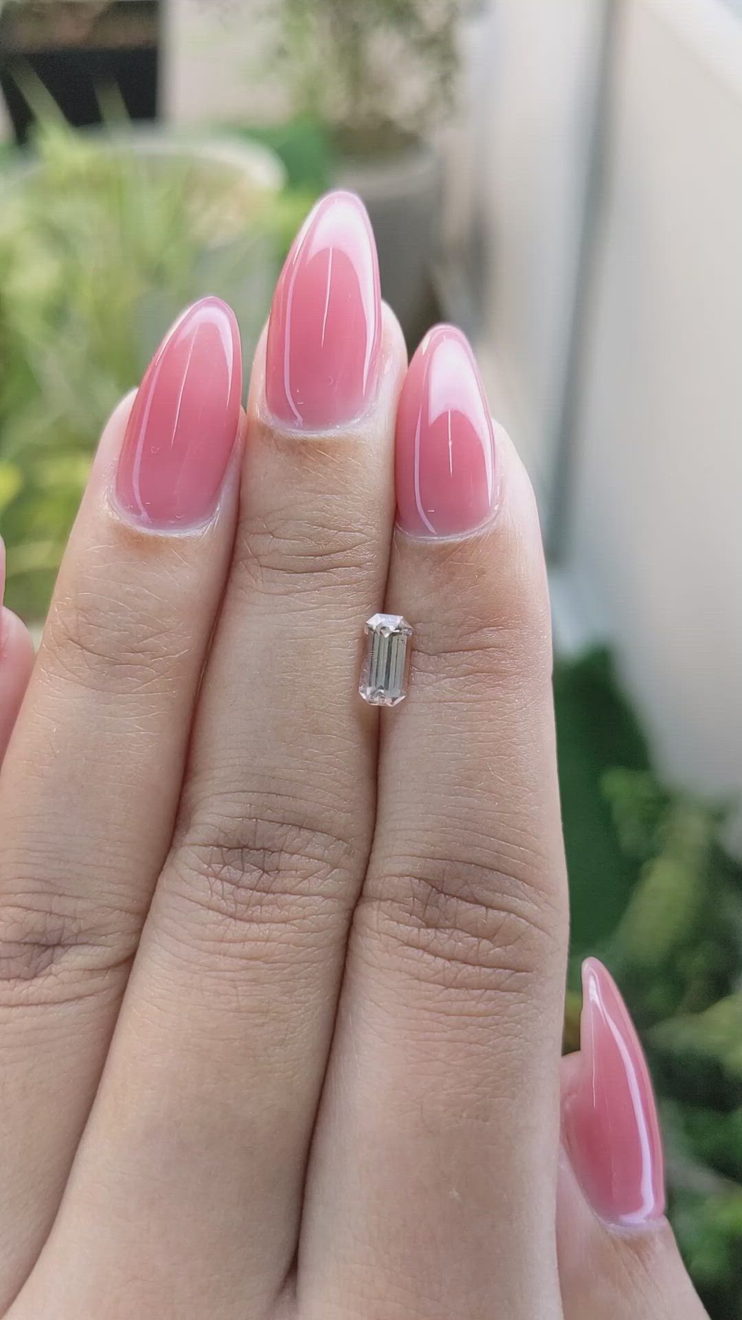 0.86 Ct. Peach Sapphire from Ceylon (Sri Lanka) Size Video