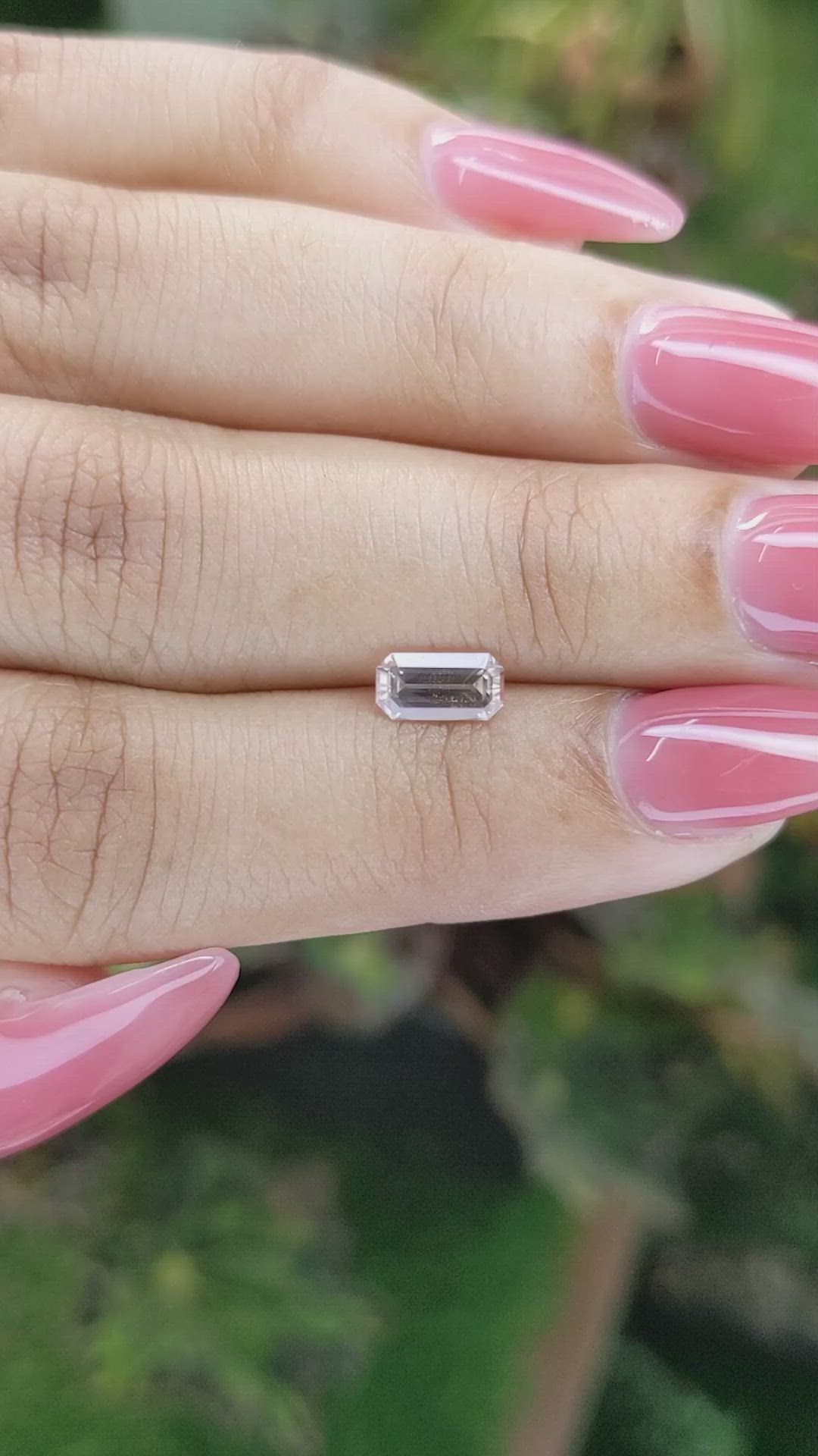 0.86 Ct. Peach Sapphire from Ceylon (Sri Lanka) Size Video