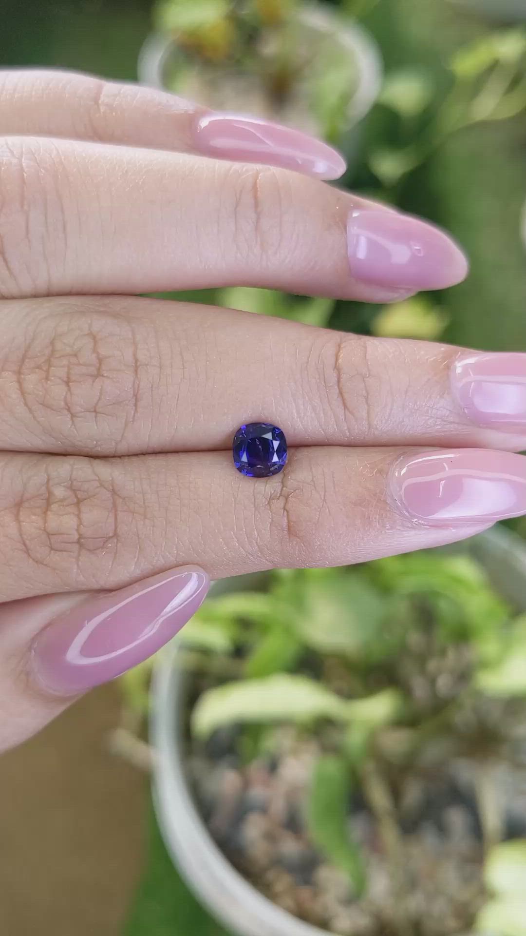 0.87 Ct. Color Change Sapphire from Ceylon (Sri Lanka) Size Video