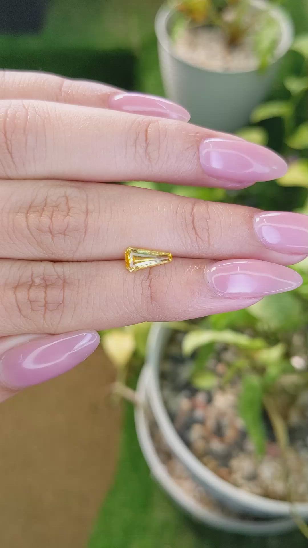 0.96 Ct. Yellow Sapphire from Ceylon (Sri Lanka) Size Video