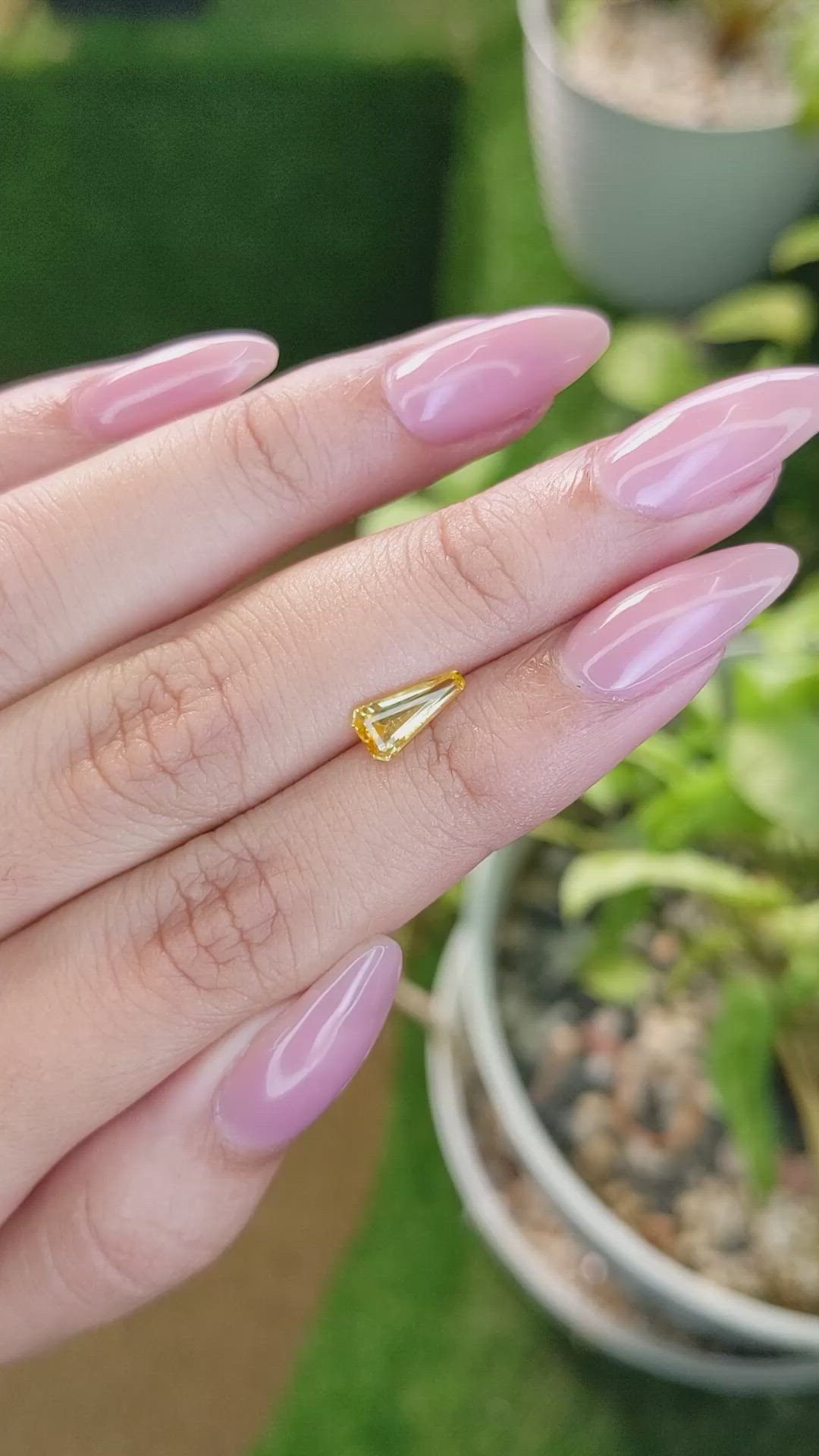 0.96 Ct. Yellow Sapphire from Ceylon (Sri Lanka) Size Video