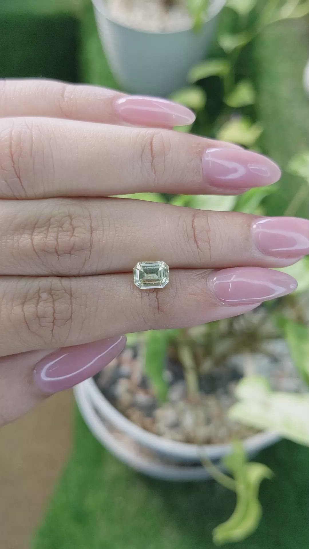 1.49 Ct. Yellow Sapphire from Ceylon (Sri Lanka) Size Video