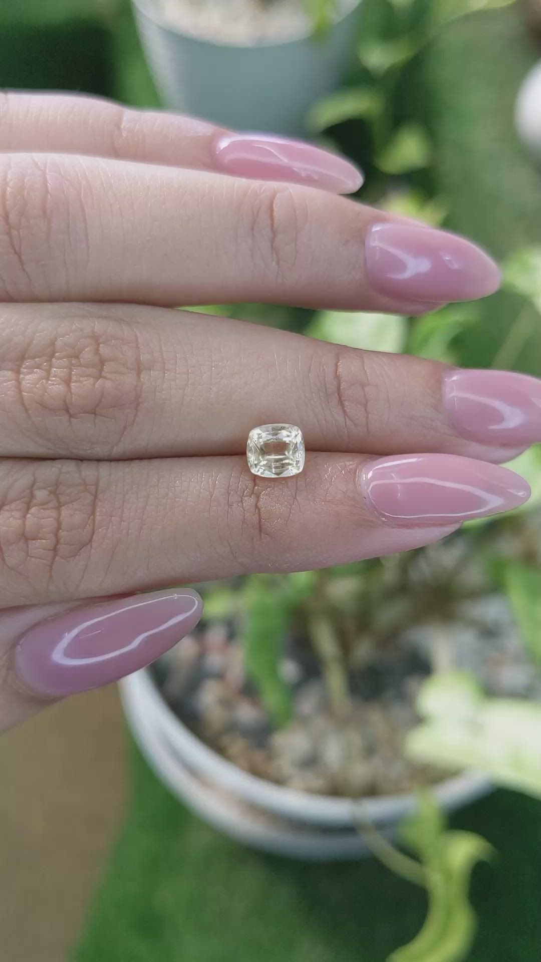 1.28 Ct. Yellow Sapphire from Ceylon (Sri Lanka) Size Video