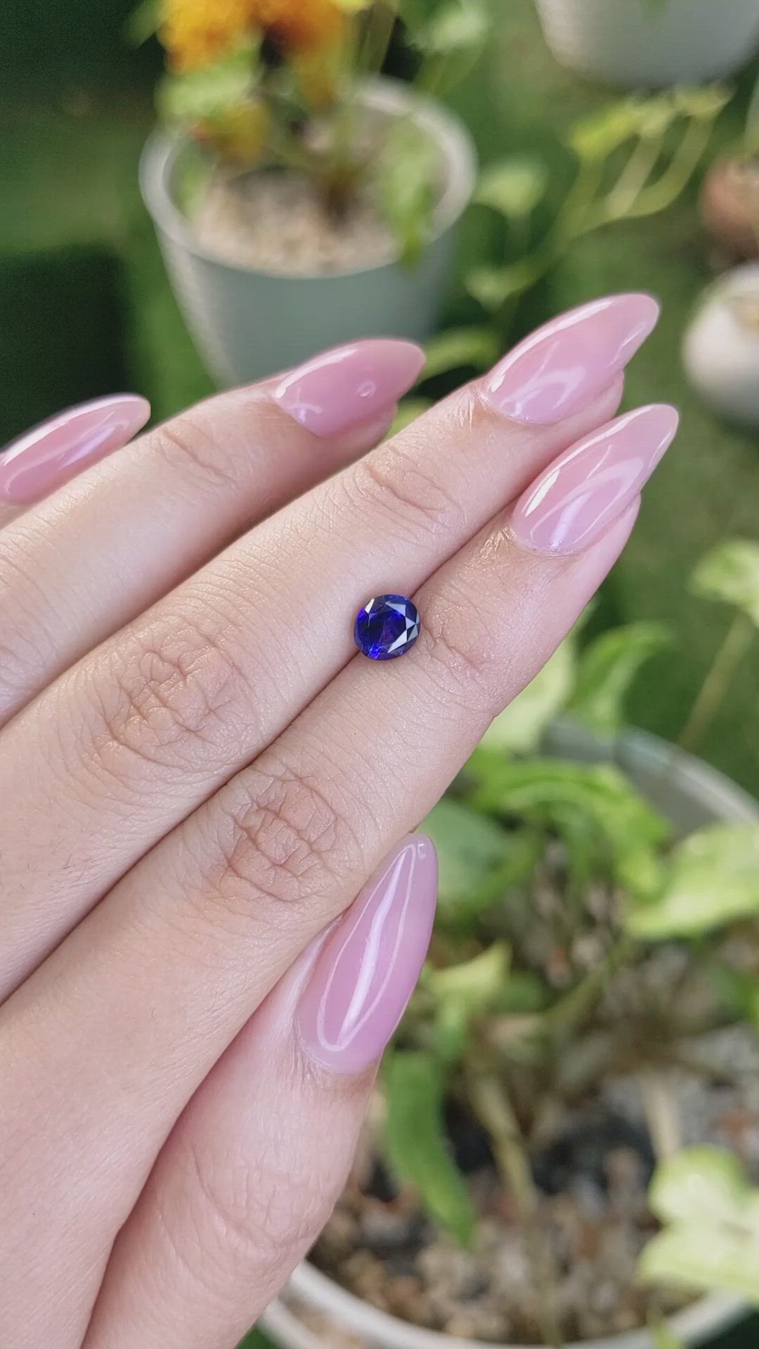 1.34 Ct. Blue Sapphire from Ceylon (Sri Lanka) Size Video