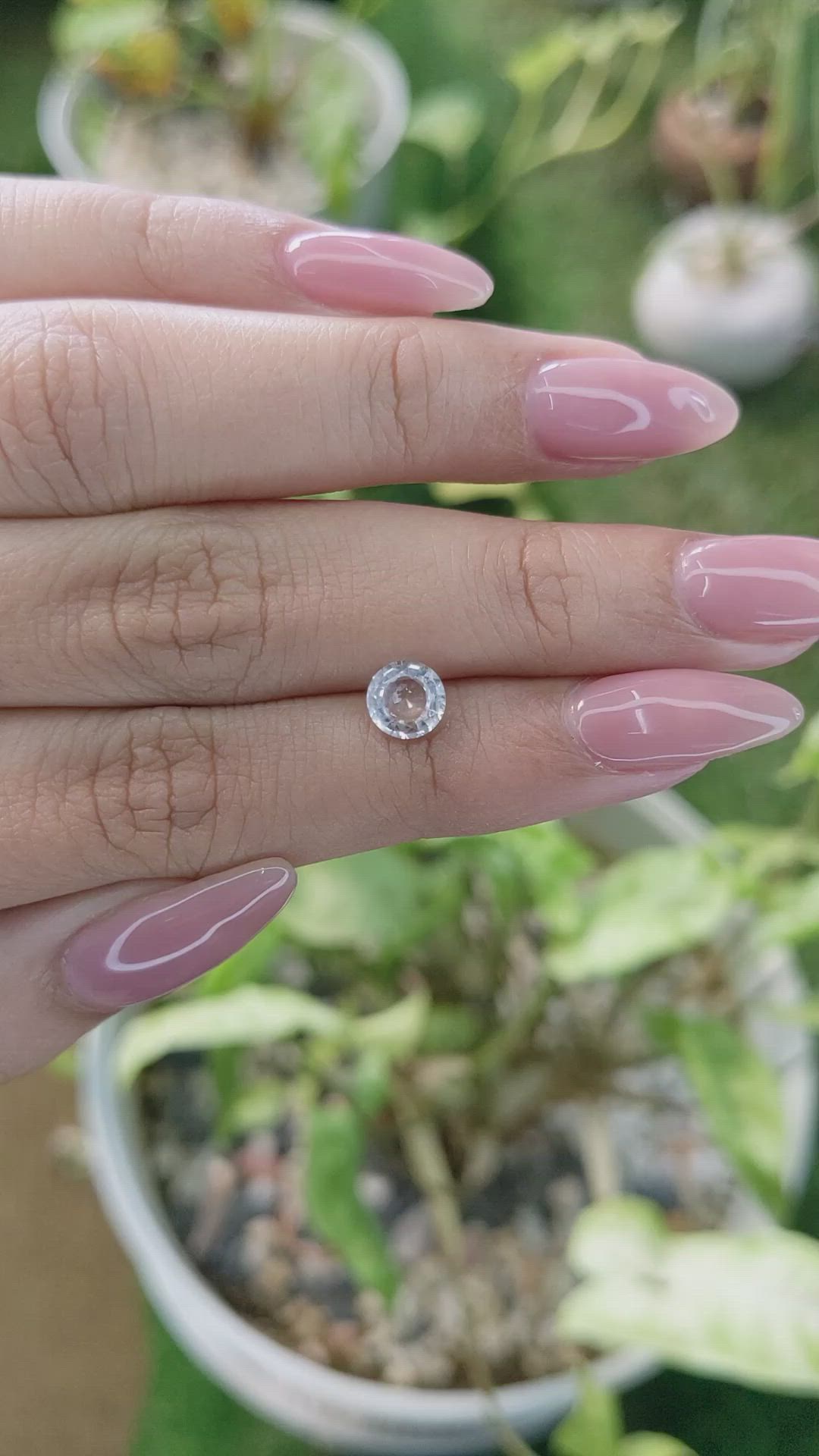 0.93 Ct. White Sapphire from Ceylon (Sri Lanka) Size Video