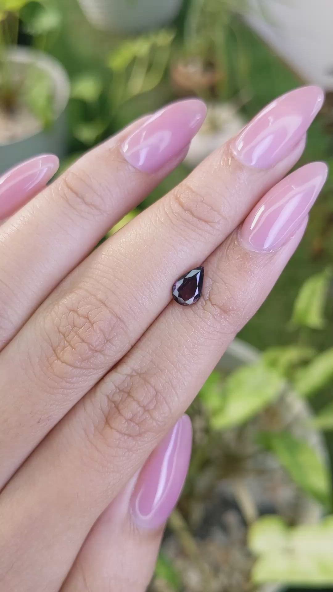 1.02 Ct. Purplish Pink Sapphire from Ceylon (Sri Lanka) Size Video