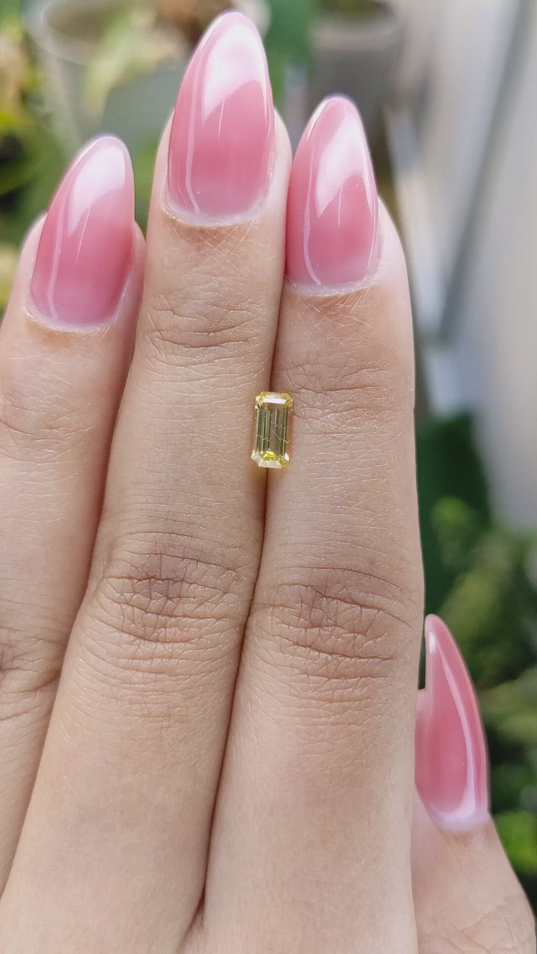 0.77 Ct. Yellow Sapphire from Ceylon (Sri Lanka) Size Video