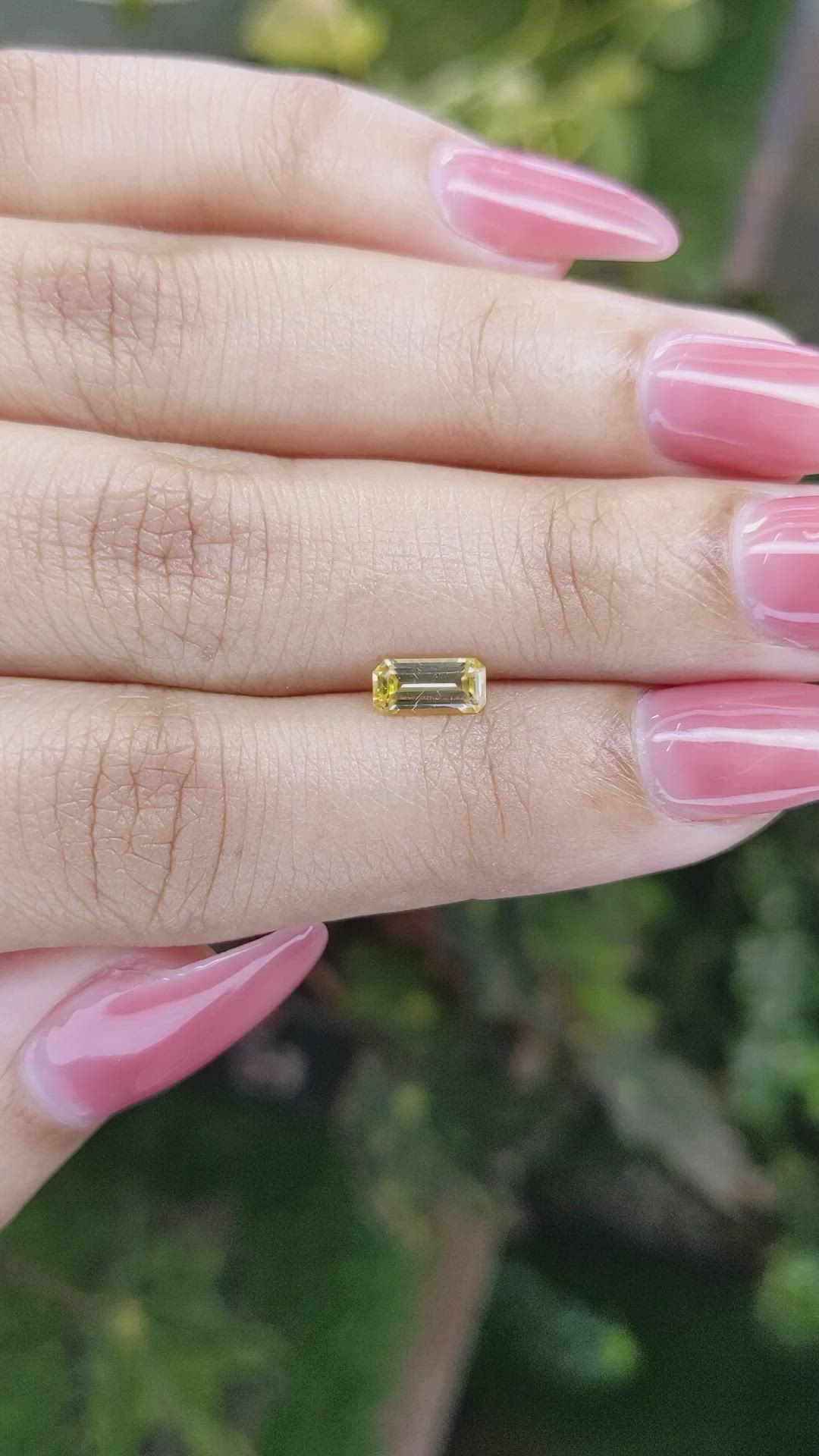 0.77 Ct. Yellow Sapphire from Ceylon (Sri Lanka) Size Video