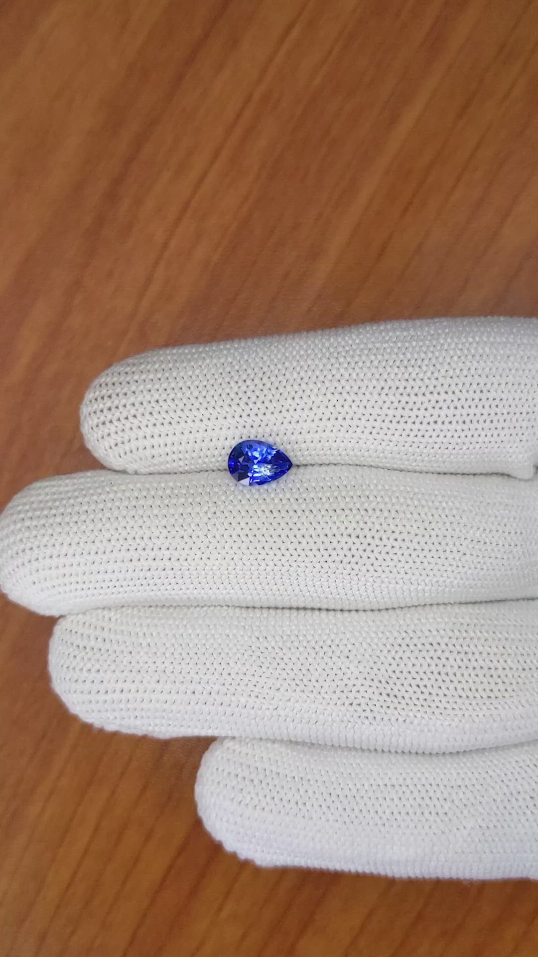 1.31 Ct. Blue Sapphire from Ceylon (Sri Lanka) Size Video