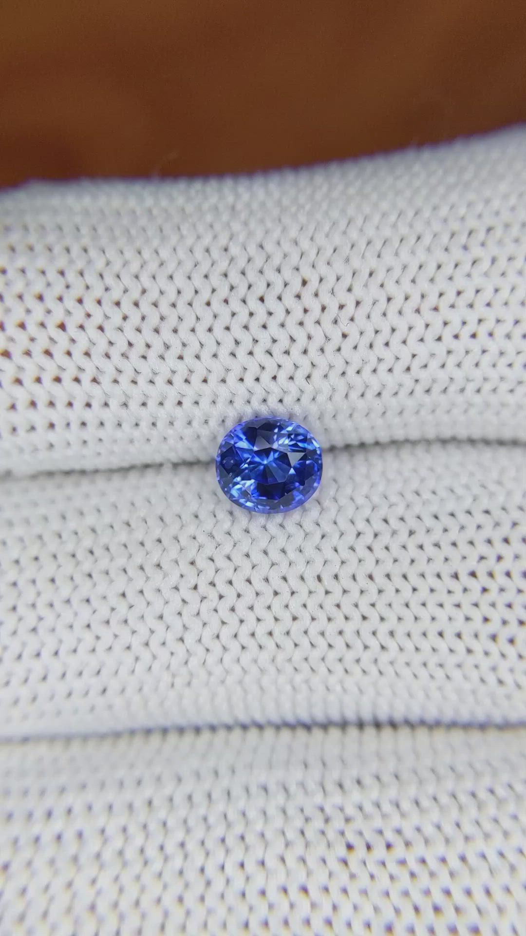 1.06 Ct. Blue Sapphire from Ceylon (Sri Lanka) Size Video
