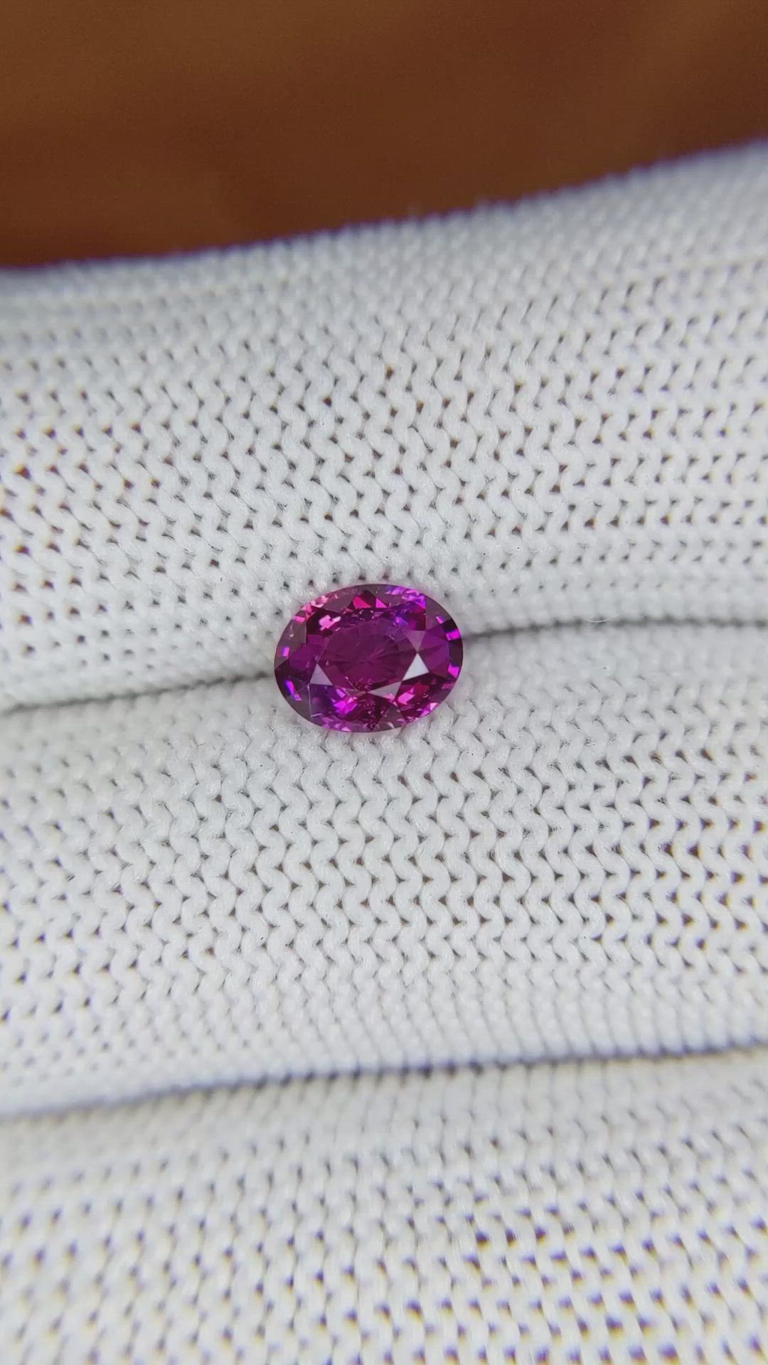 1.09 Ct. Purplish Pink Sapphire from Ceylon (Sri Lanka) Size Video