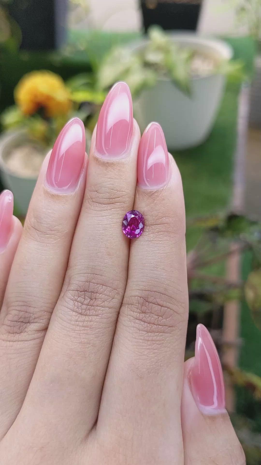 1.09 Ct. Purplish Pink Sapphire from Ceylon (Sri Lanka) Size Video