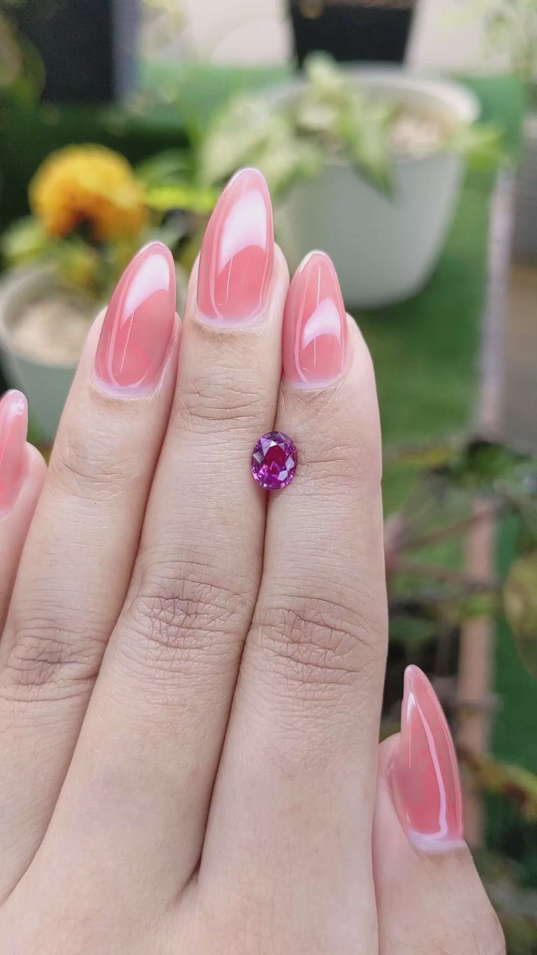 1.09 Ct. Purplish Pink Sapphire from Ceylon (Sri Lanka) Size Video