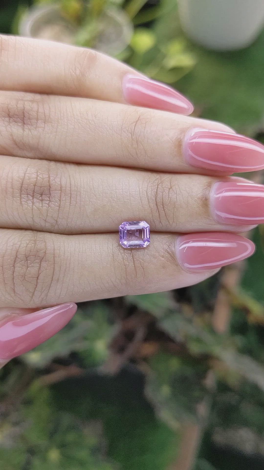 1.34 Ct. Pinkish Purple Sapphire from Ceylon (Sri Lanka) Size Video