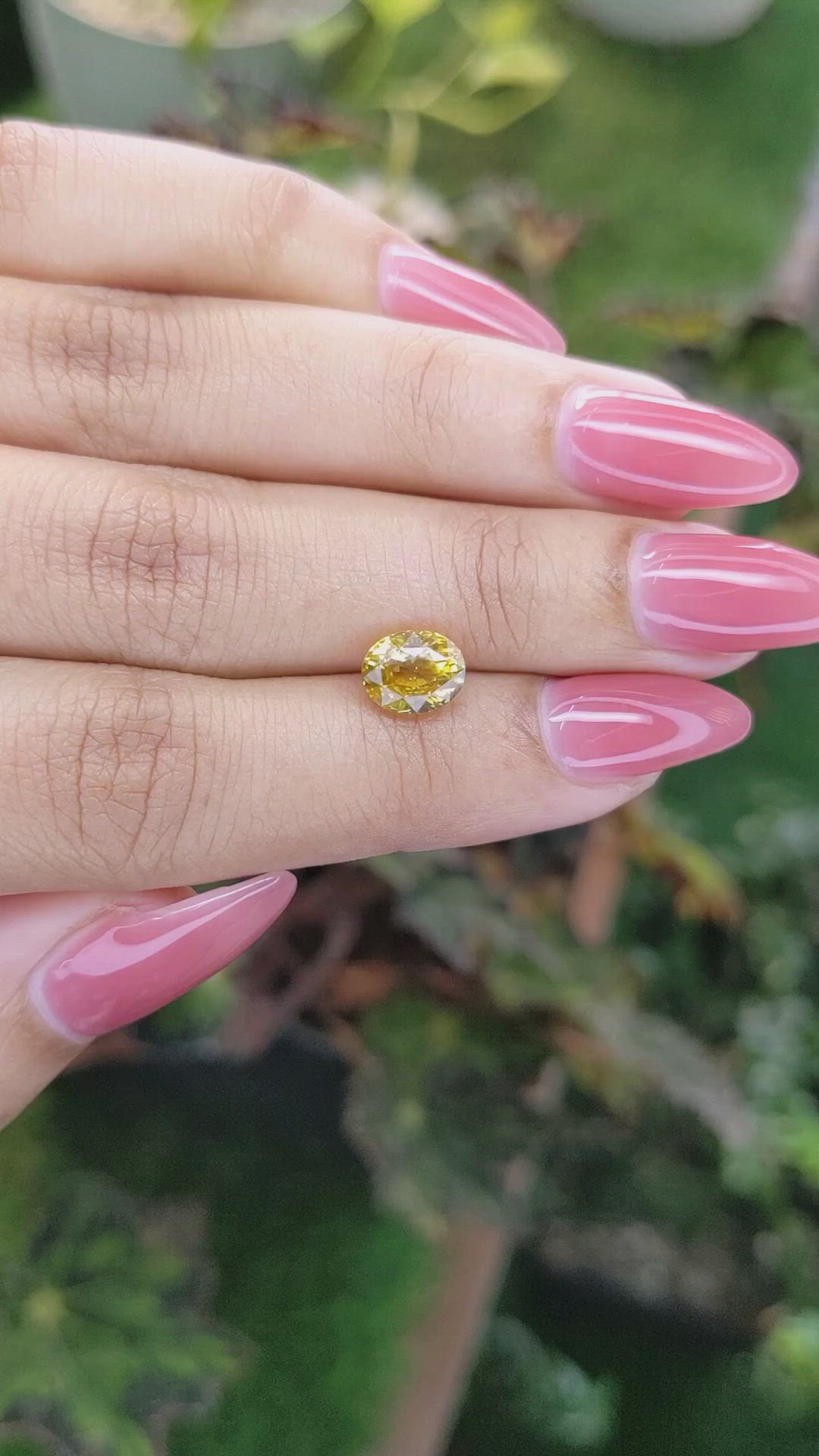 2.06 Ct. Yellow Sapphire from Ceylon (Sri Lanka) Size Video