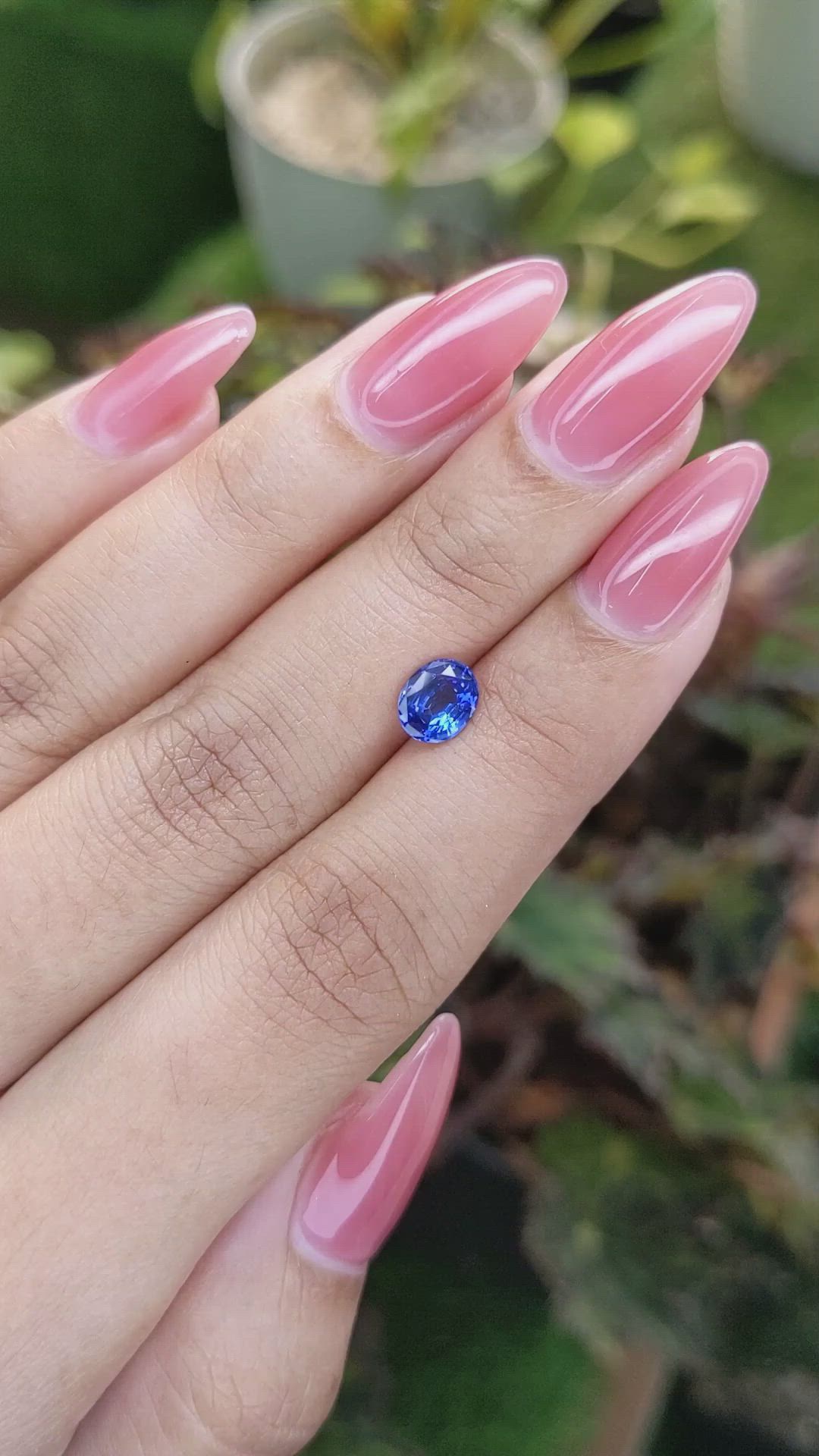 1.05 Ct. Blue Sapphire from Ceylon (Sri Lanka) Size Video