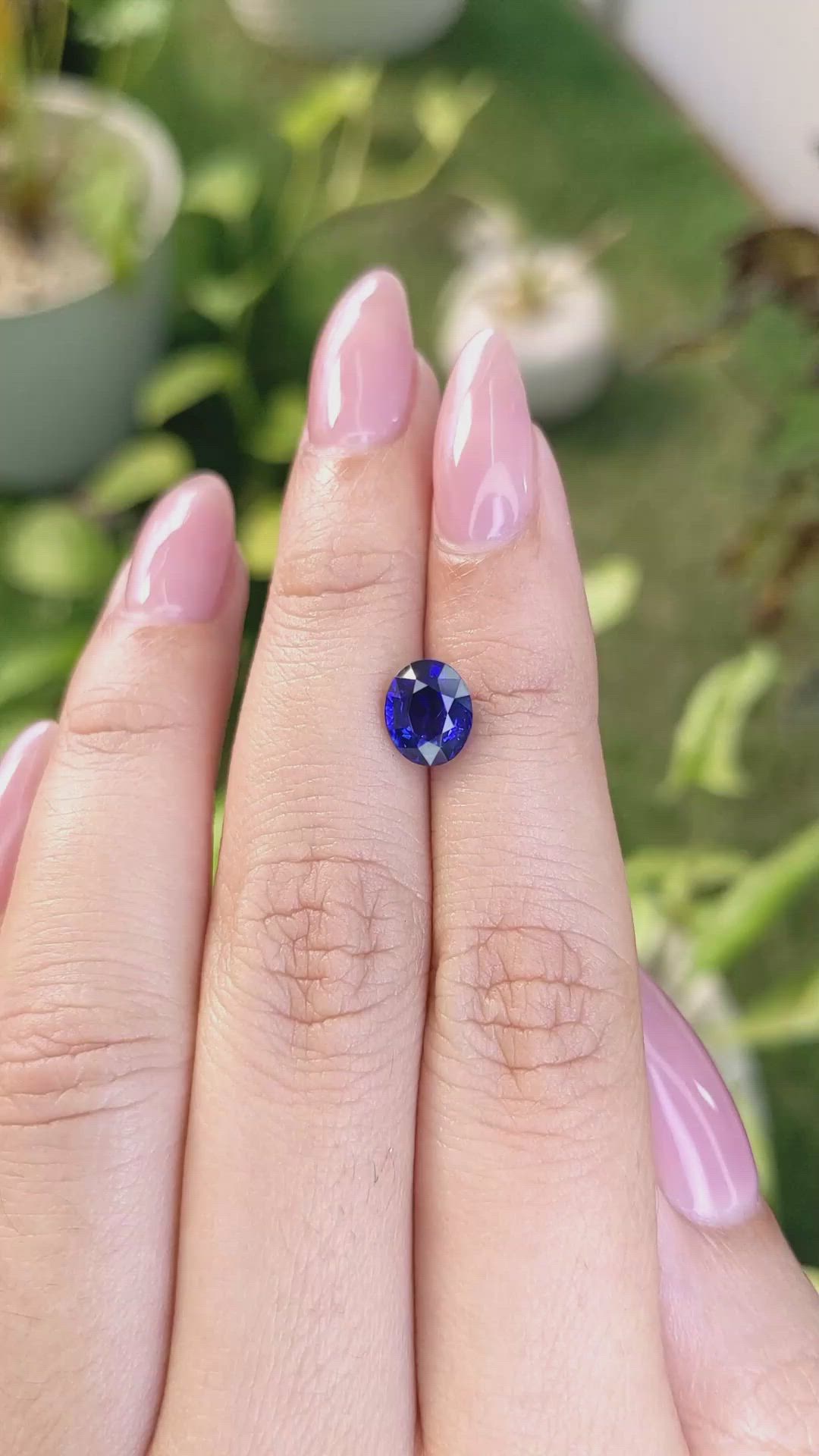 2.11 Ct. Blue Sapphire from Ceylon (Sri Lanka) Size Video