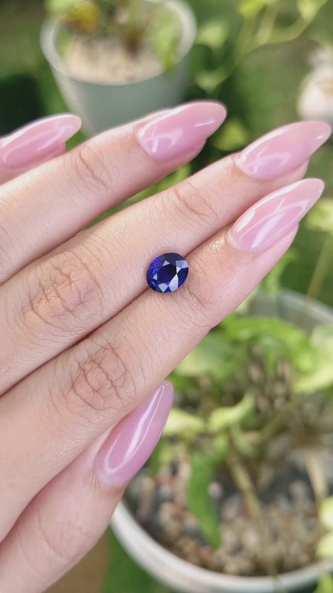 2.11 Ct. Blue Sapphire from Ceylon (Sri Lanka) Size Video