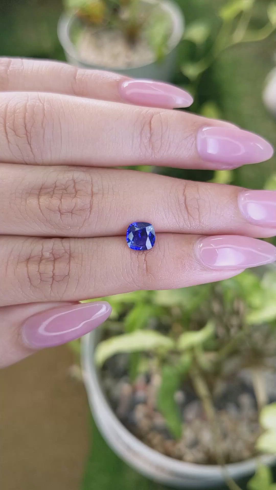 1.18 Ct. Blue Sapphire from Ceylon (Sri Lanka) Size Video