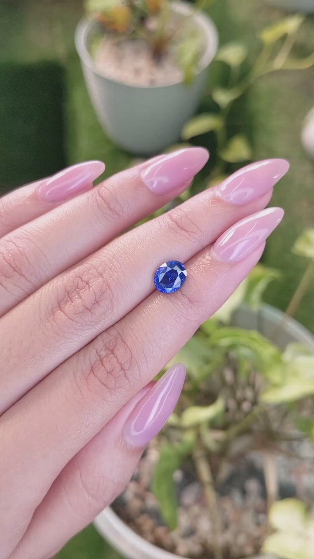 2.01 Ct. Blue Sapphire from Ceylon (Sri Lanka) Size Video