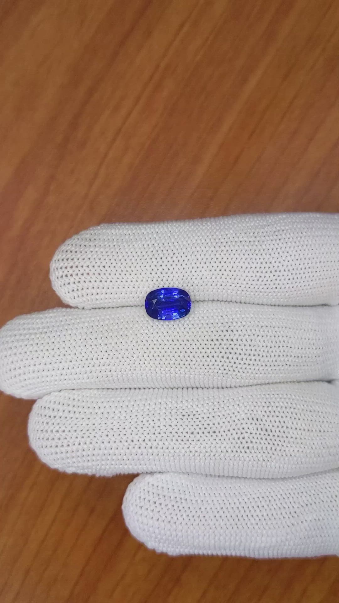 2.20 Ct. Blue Sapphire from Ceylon (Sri Lanka) Size Video