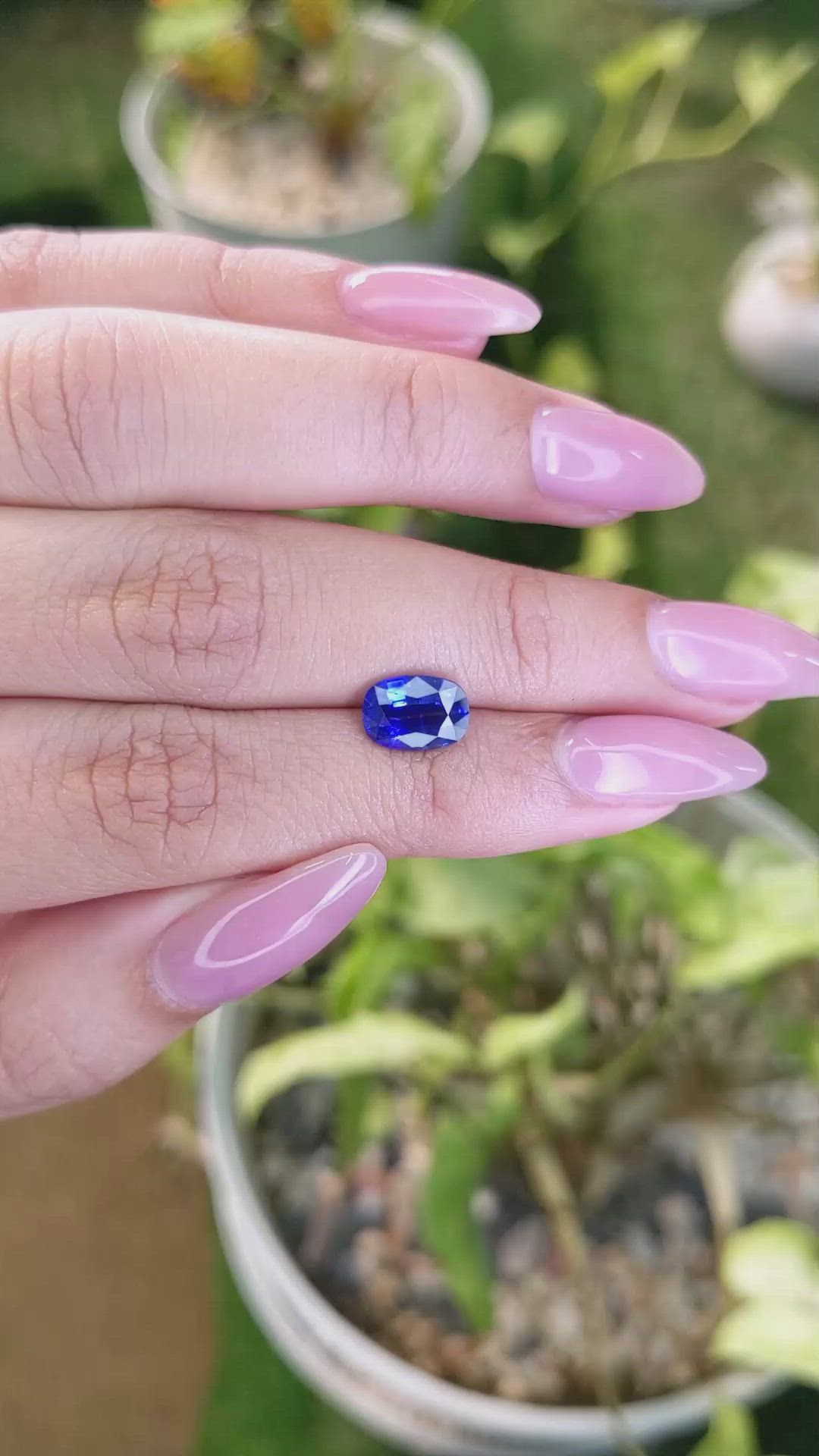 2.20 Ct. Blue Sapphire from Ceylon (Sri Lanka) Size Video