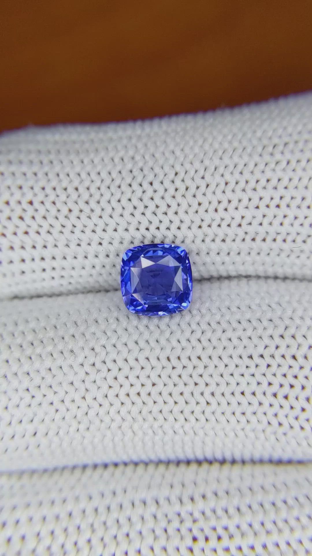 1.48 Ct. Blue Sapphire from Ceylon (Sri Lanka) Size Video